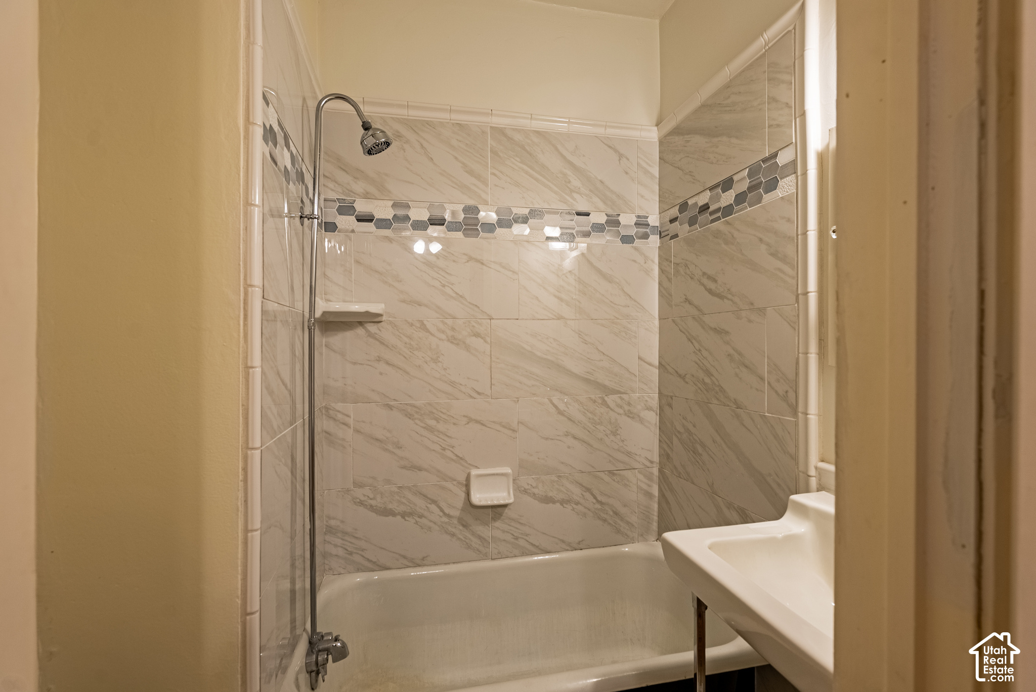 main property photo 142
