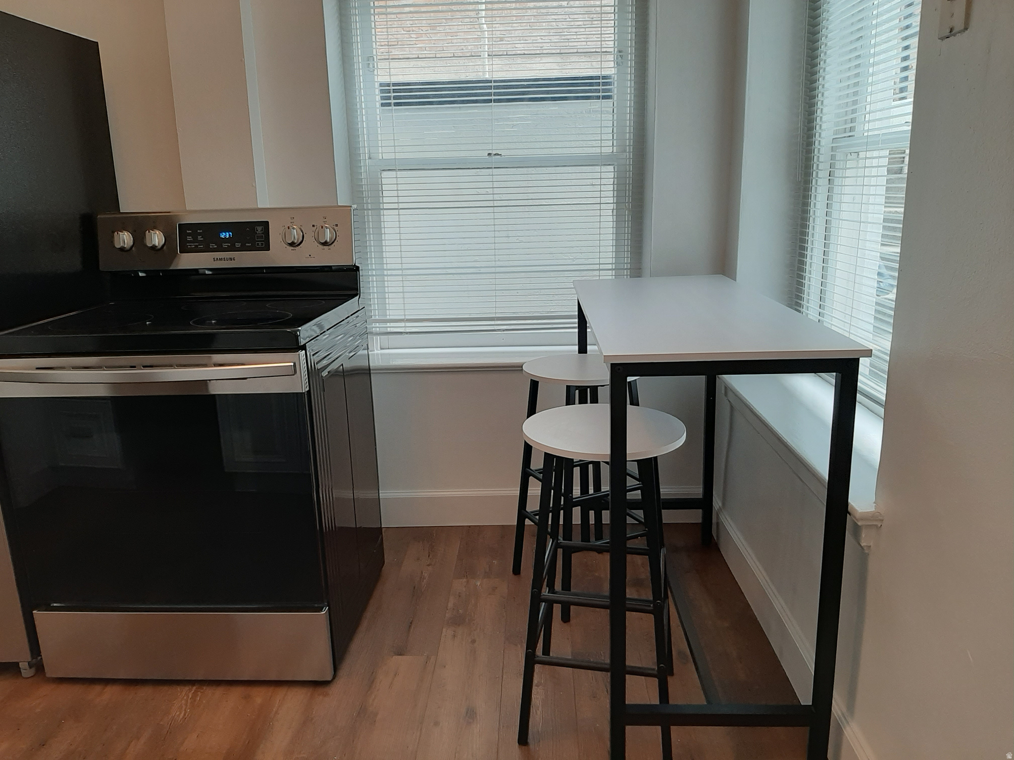main property photo 99