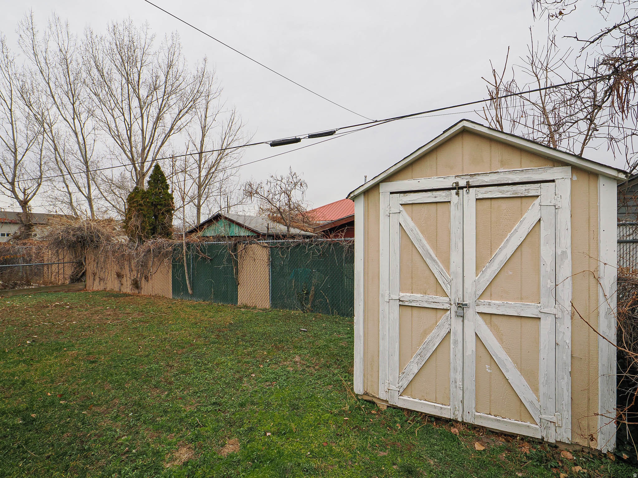 main property photo 34
