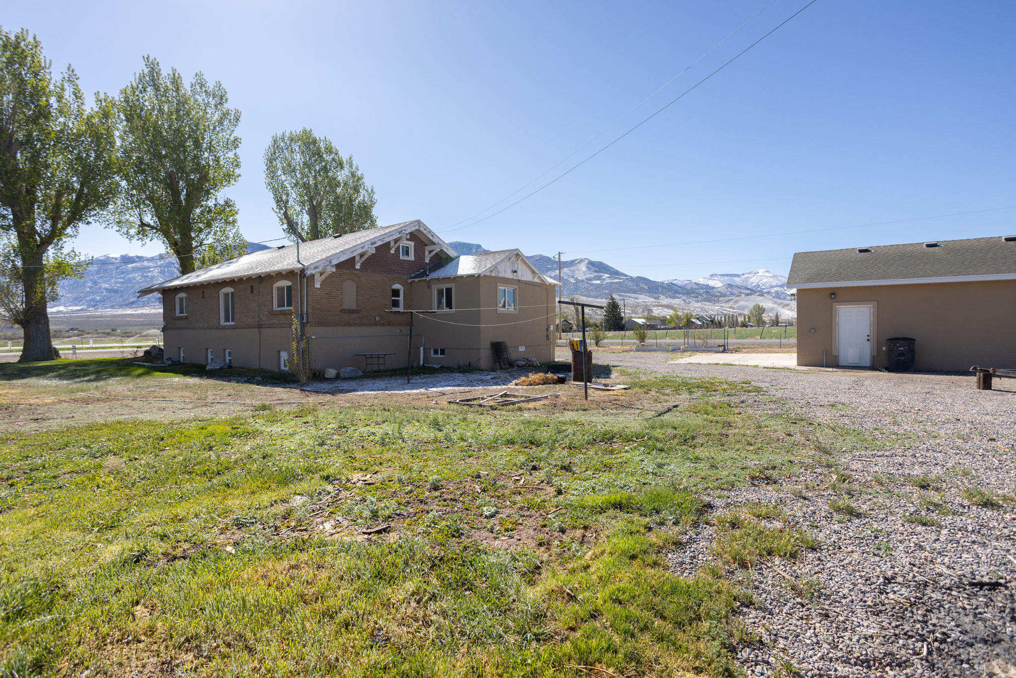 main property photo 14