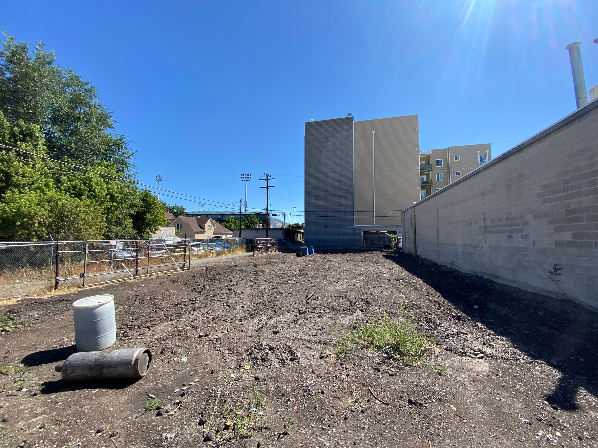 main property photo 17