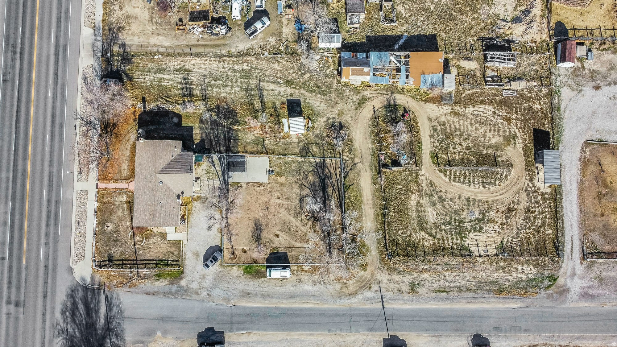 main property photo 48