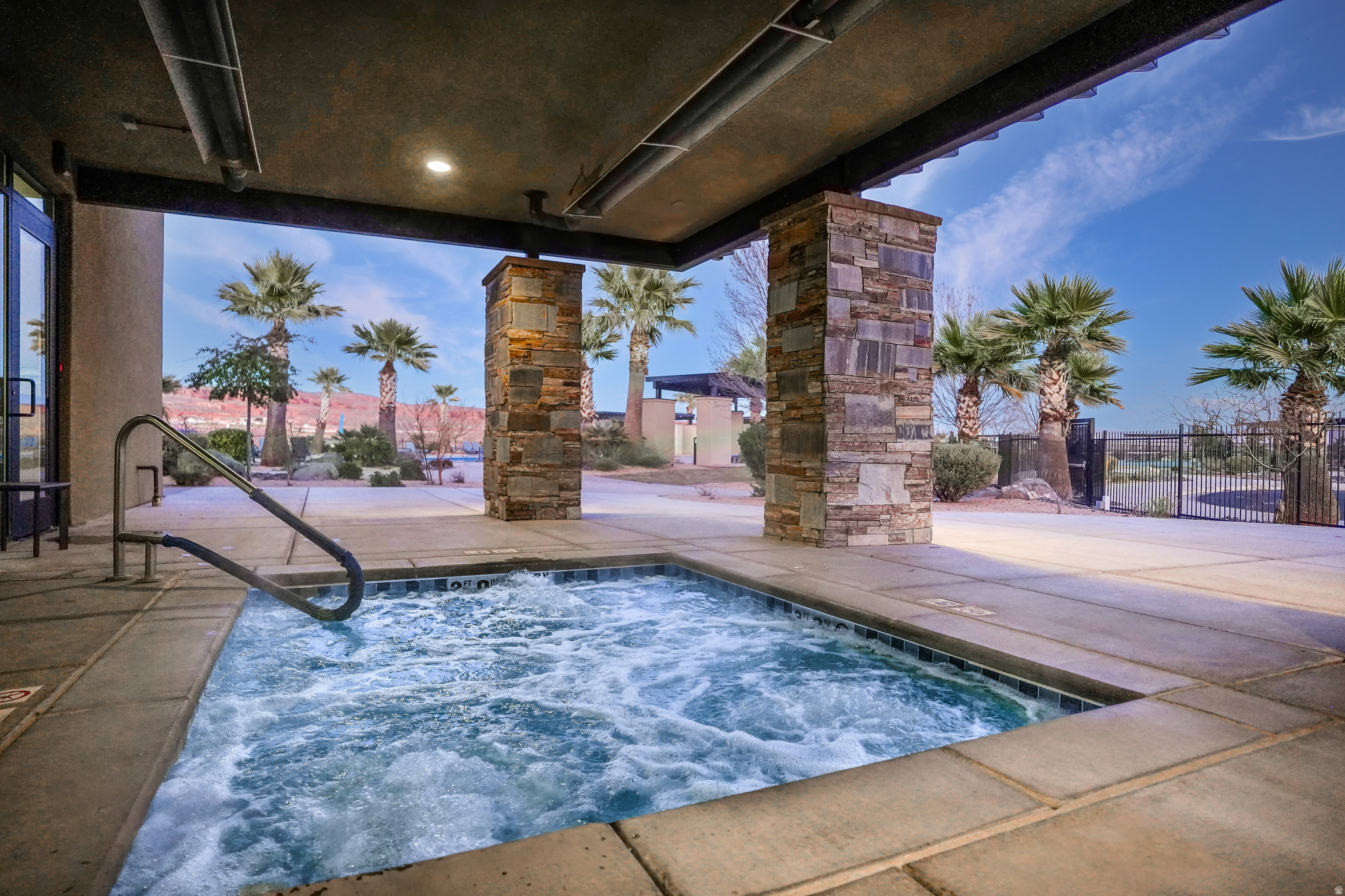 main property photo 31