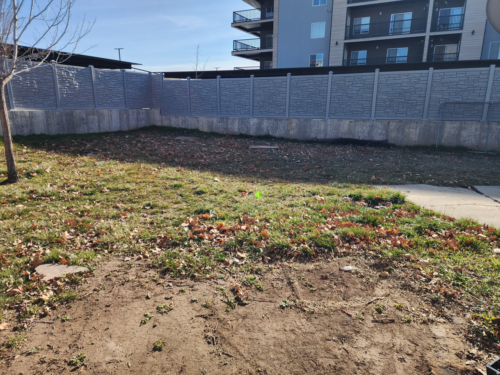 main property photo 13