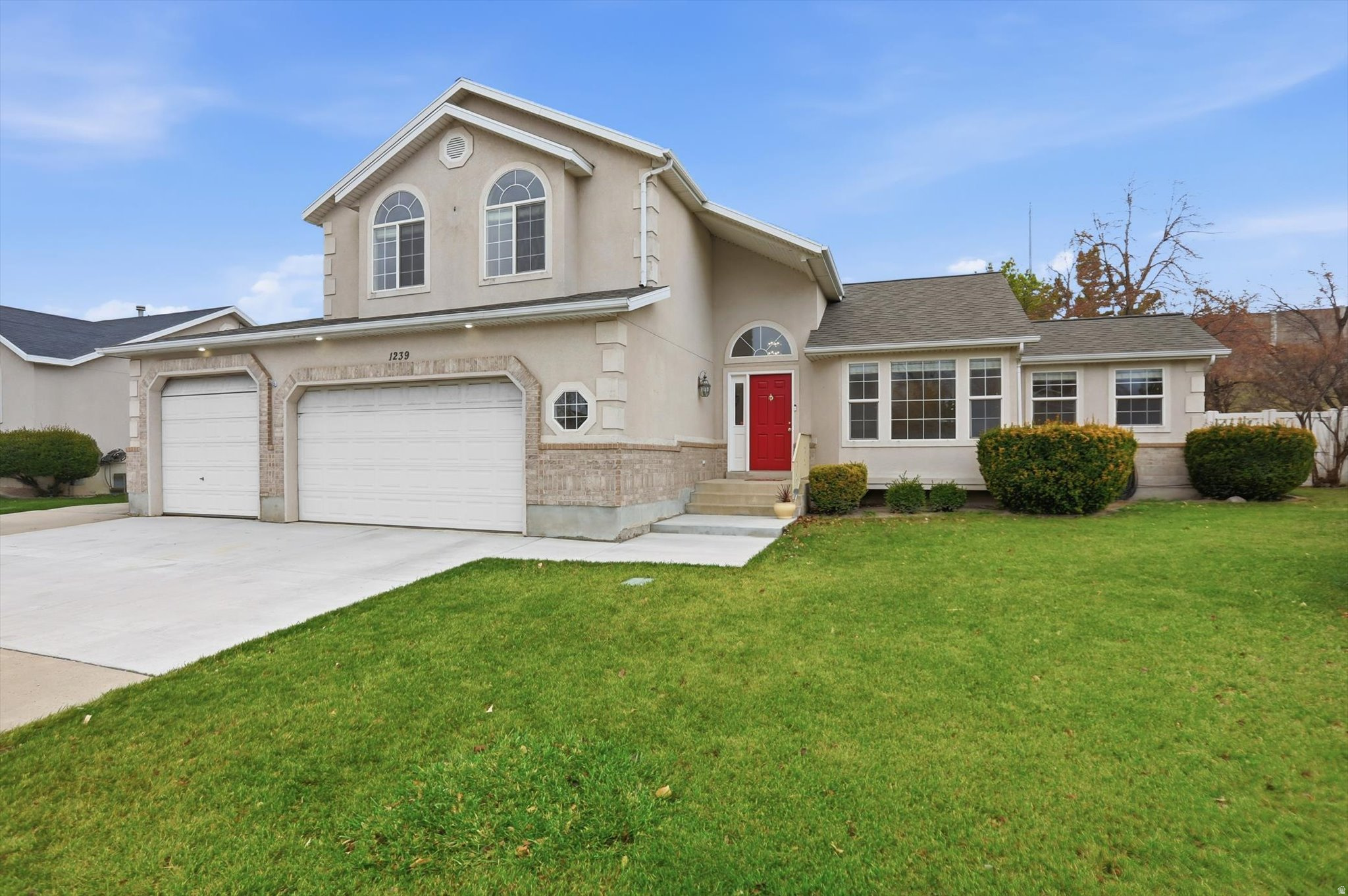 main property photo 45