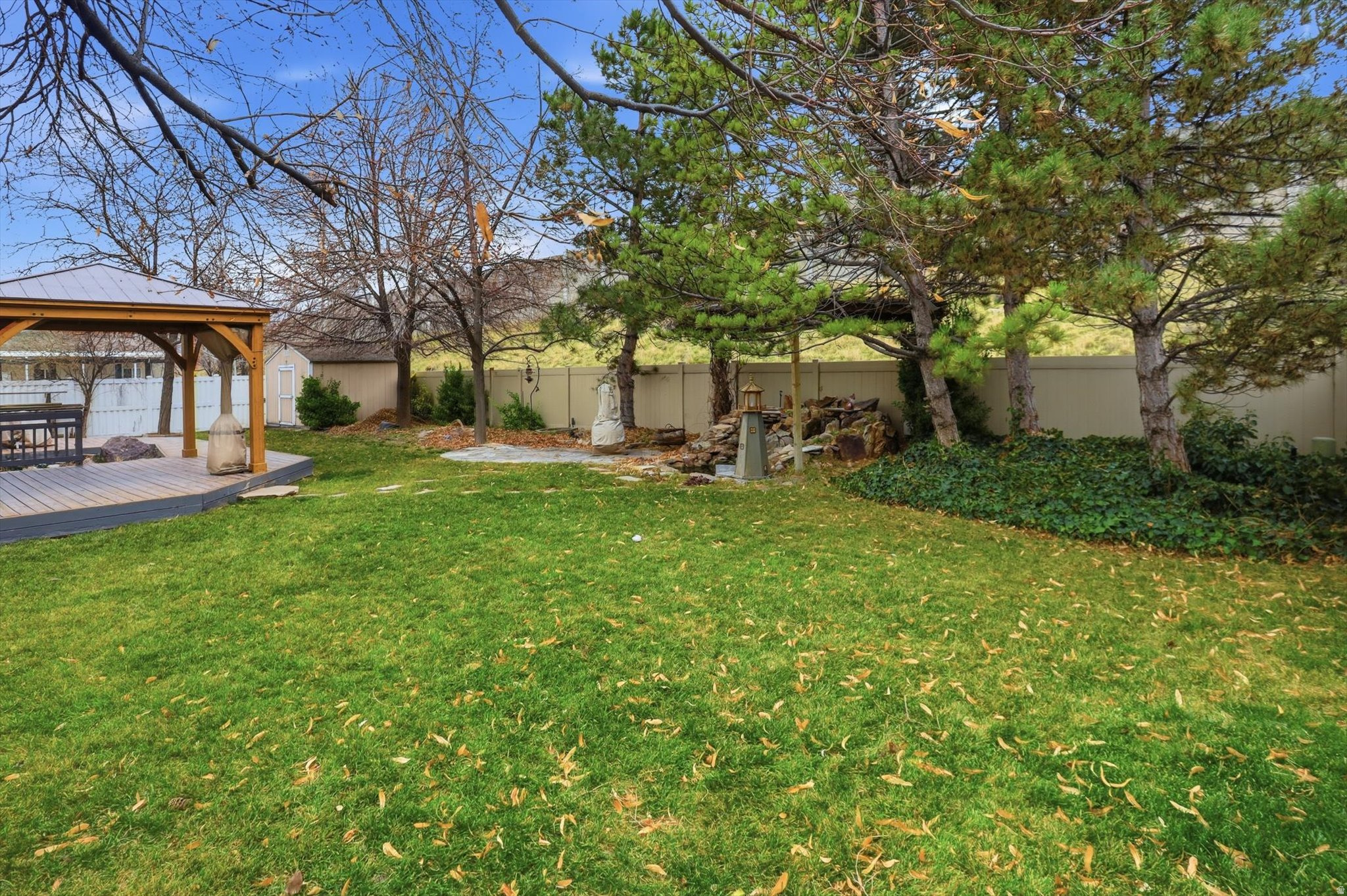 main property photo 54