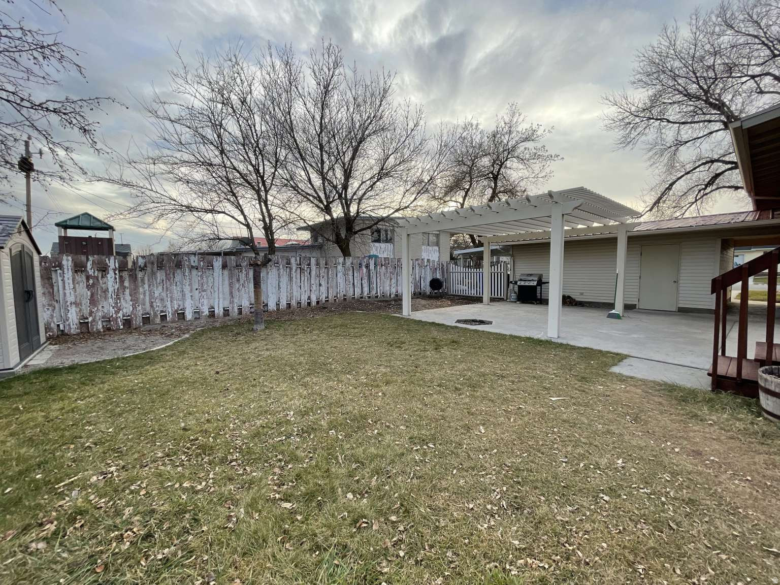 main property photo 24