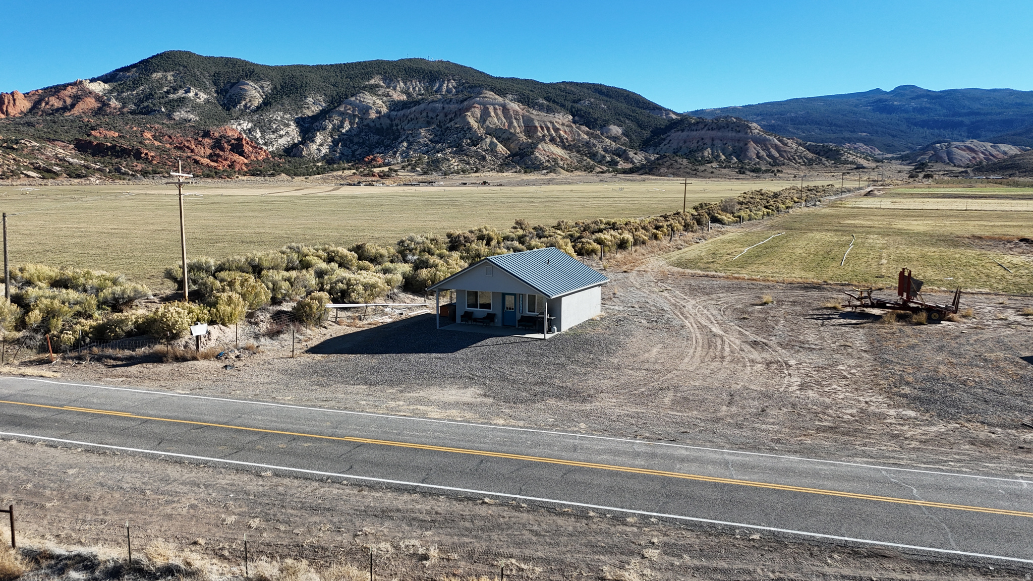 main property photo 23