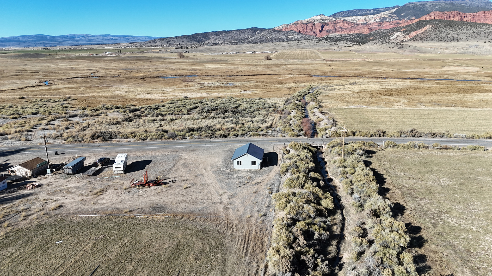 main property photo 24