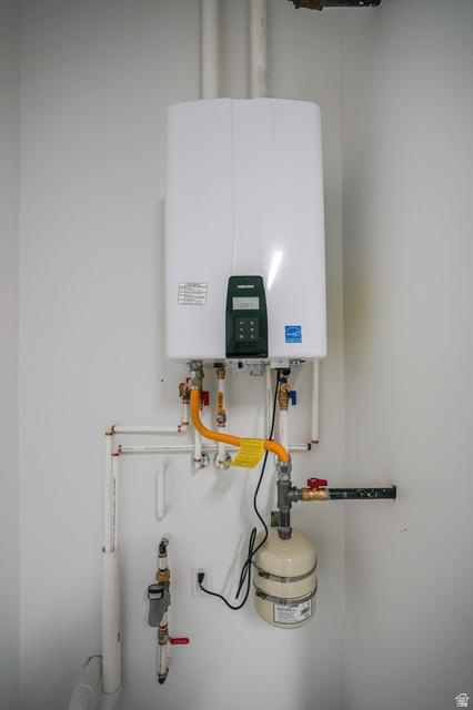 main property photo 41