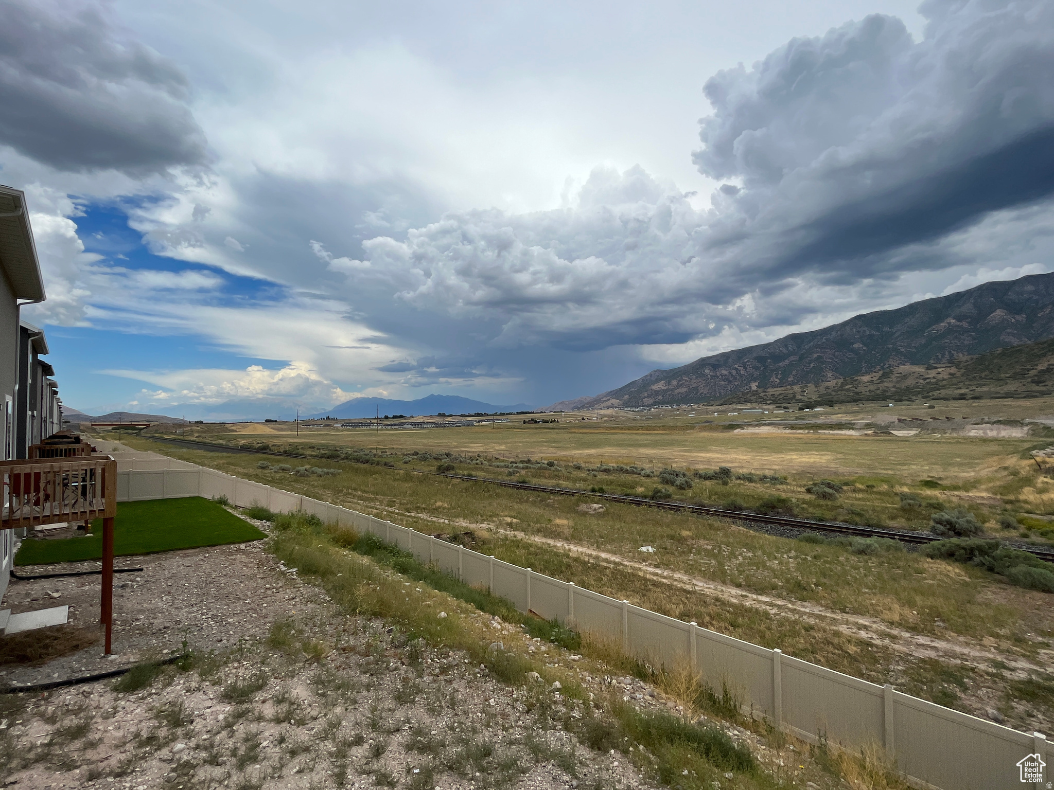 main property photo 16