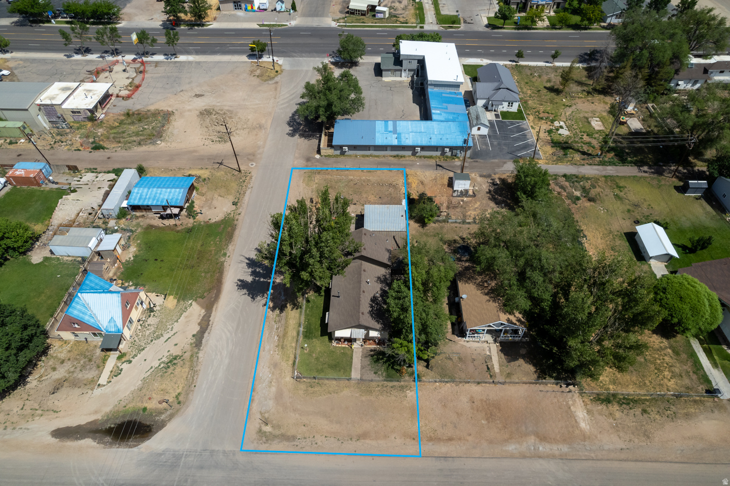 main property photo 16