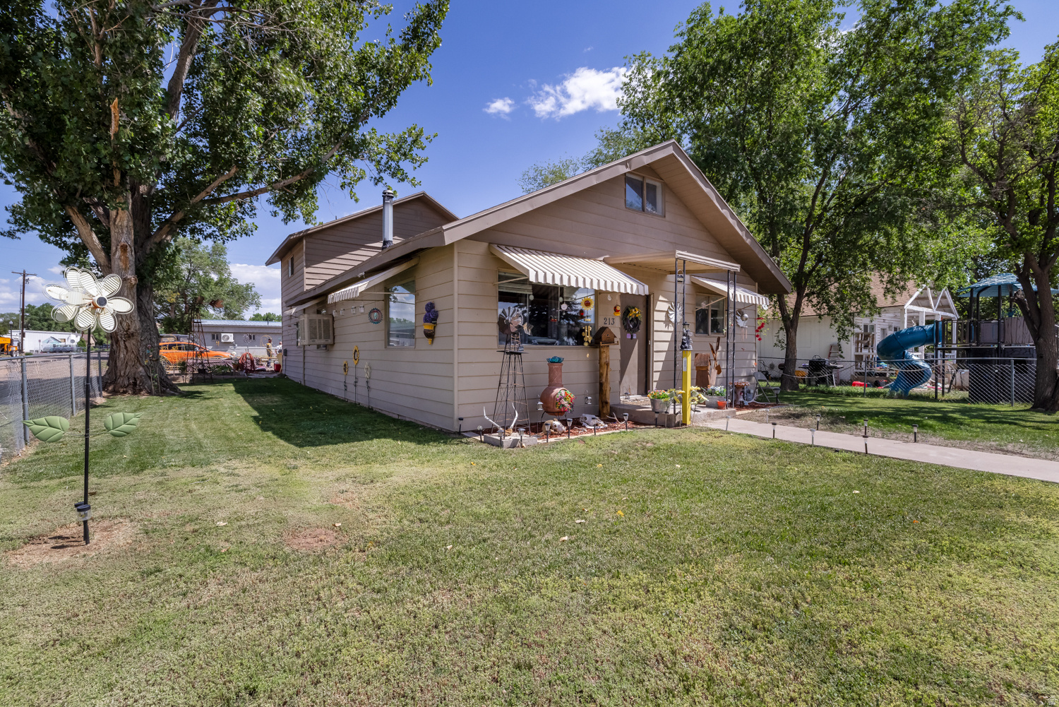 main property photo 2