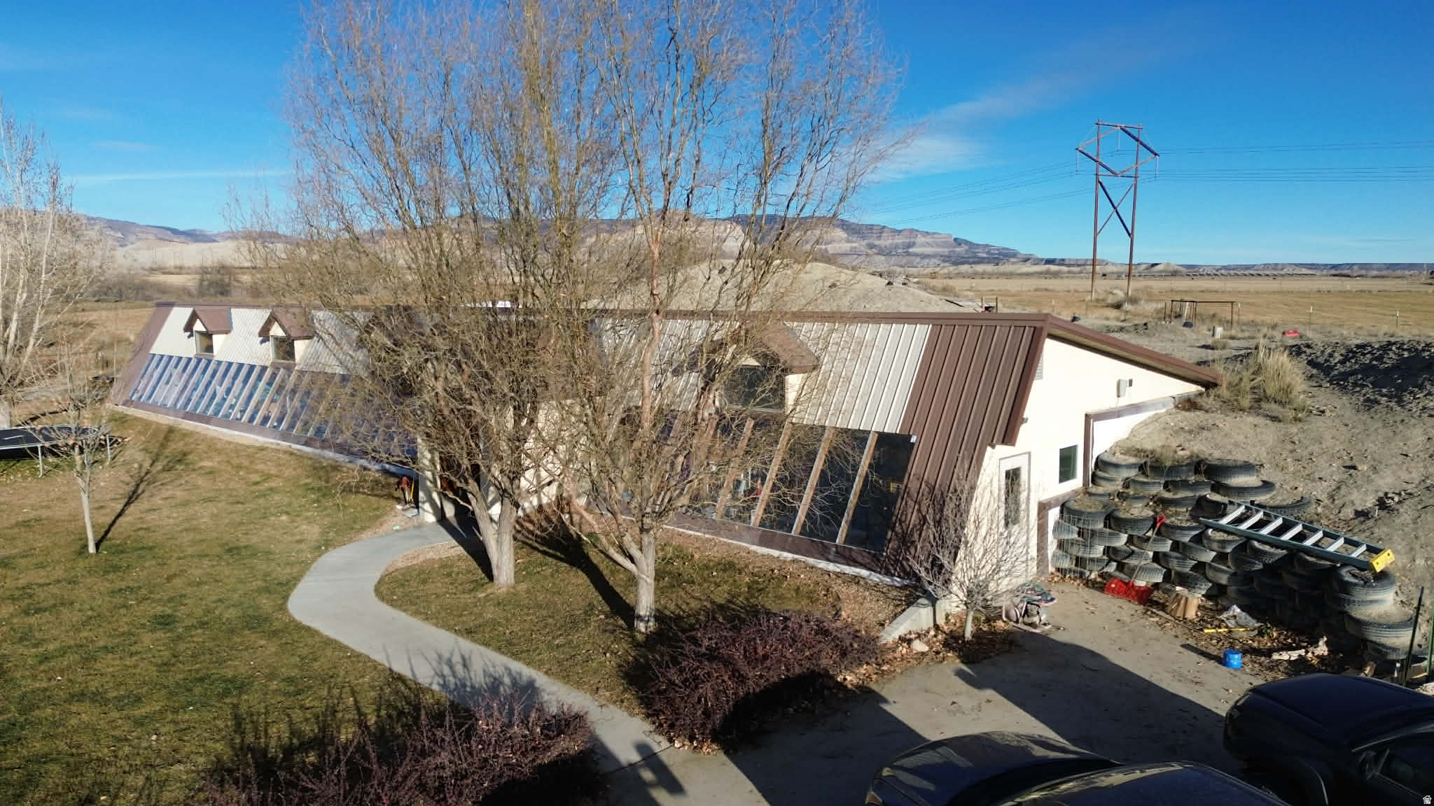 main property photo 4