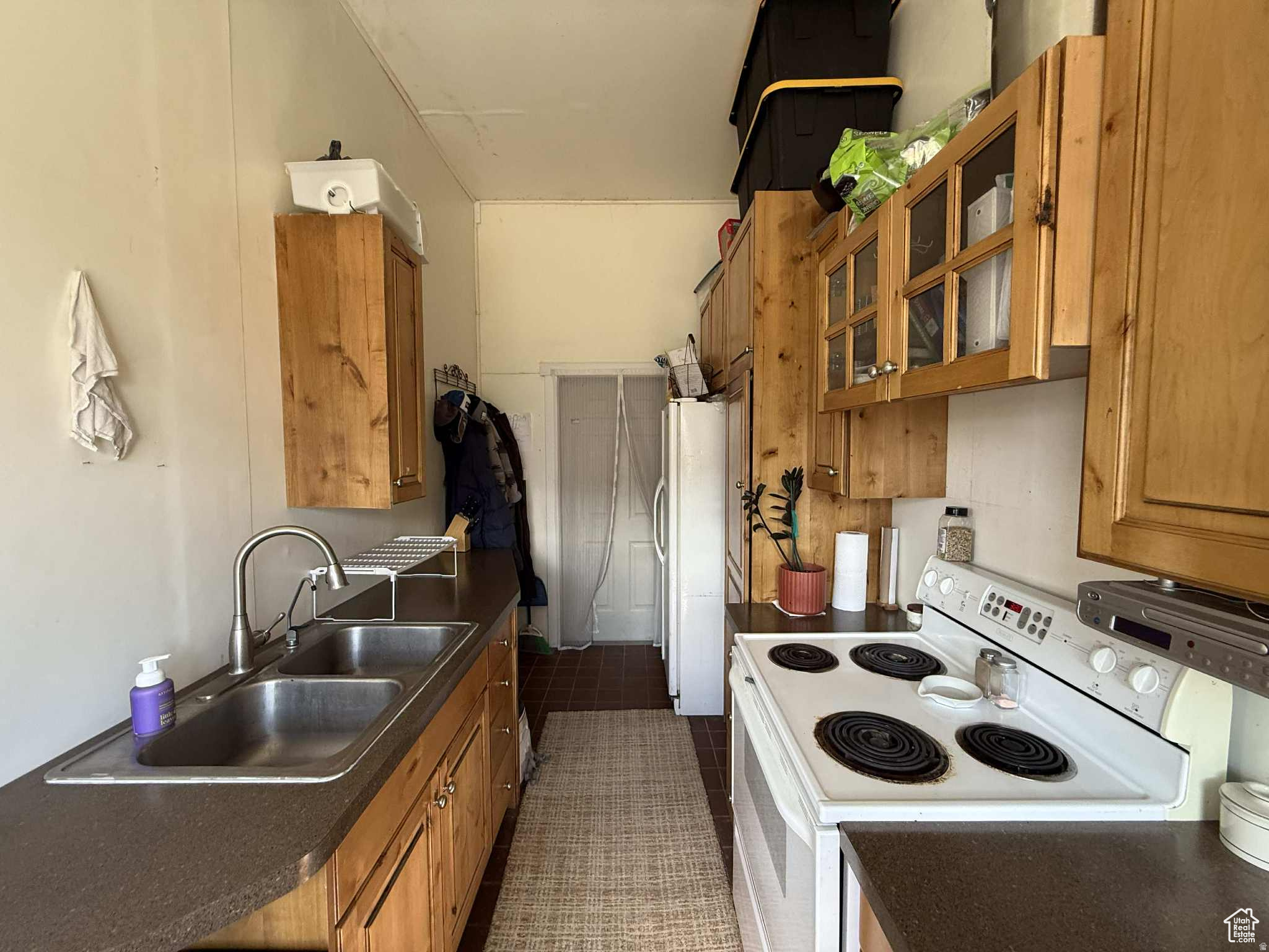 main property photo 46