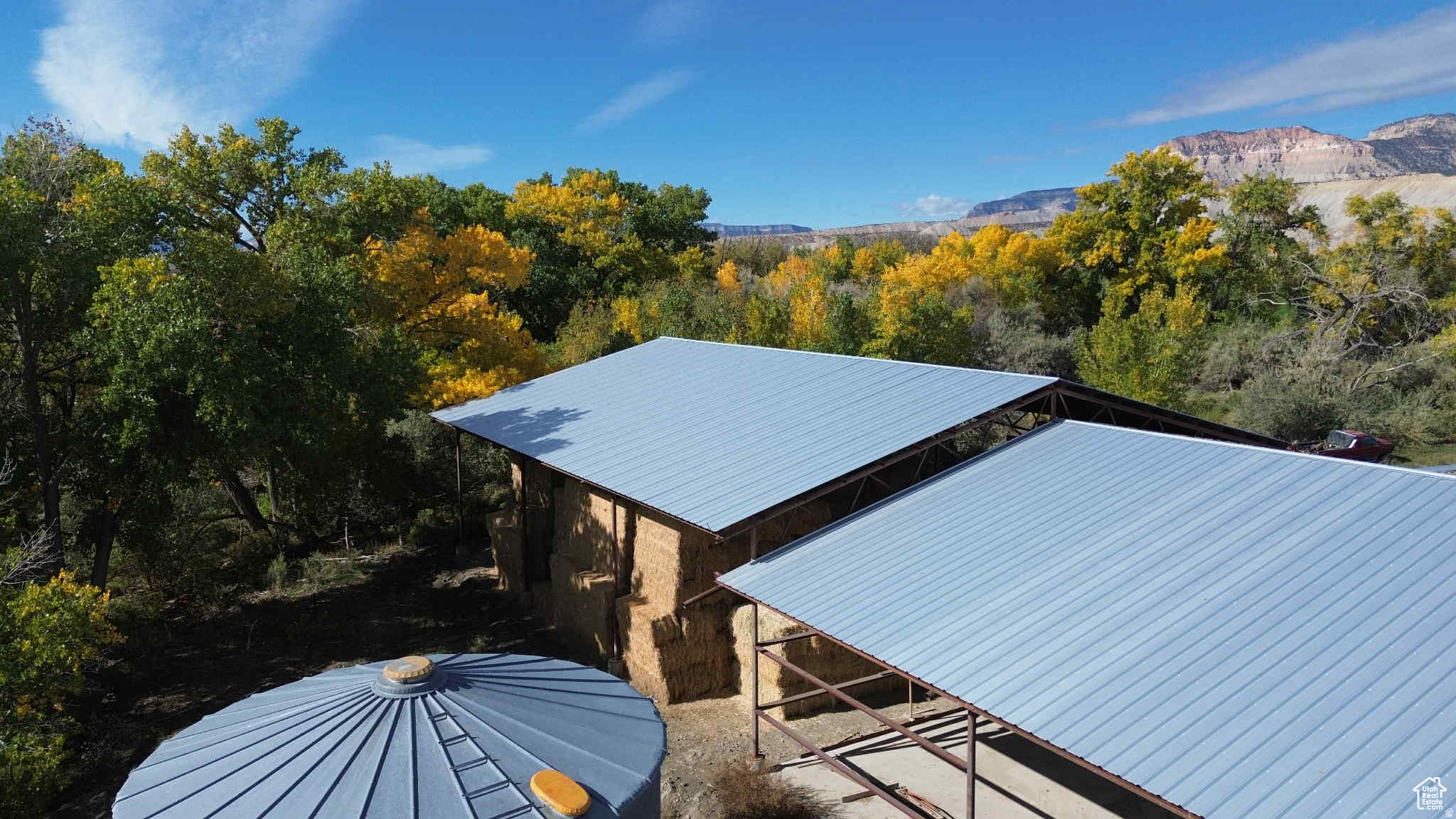 main property photo 78