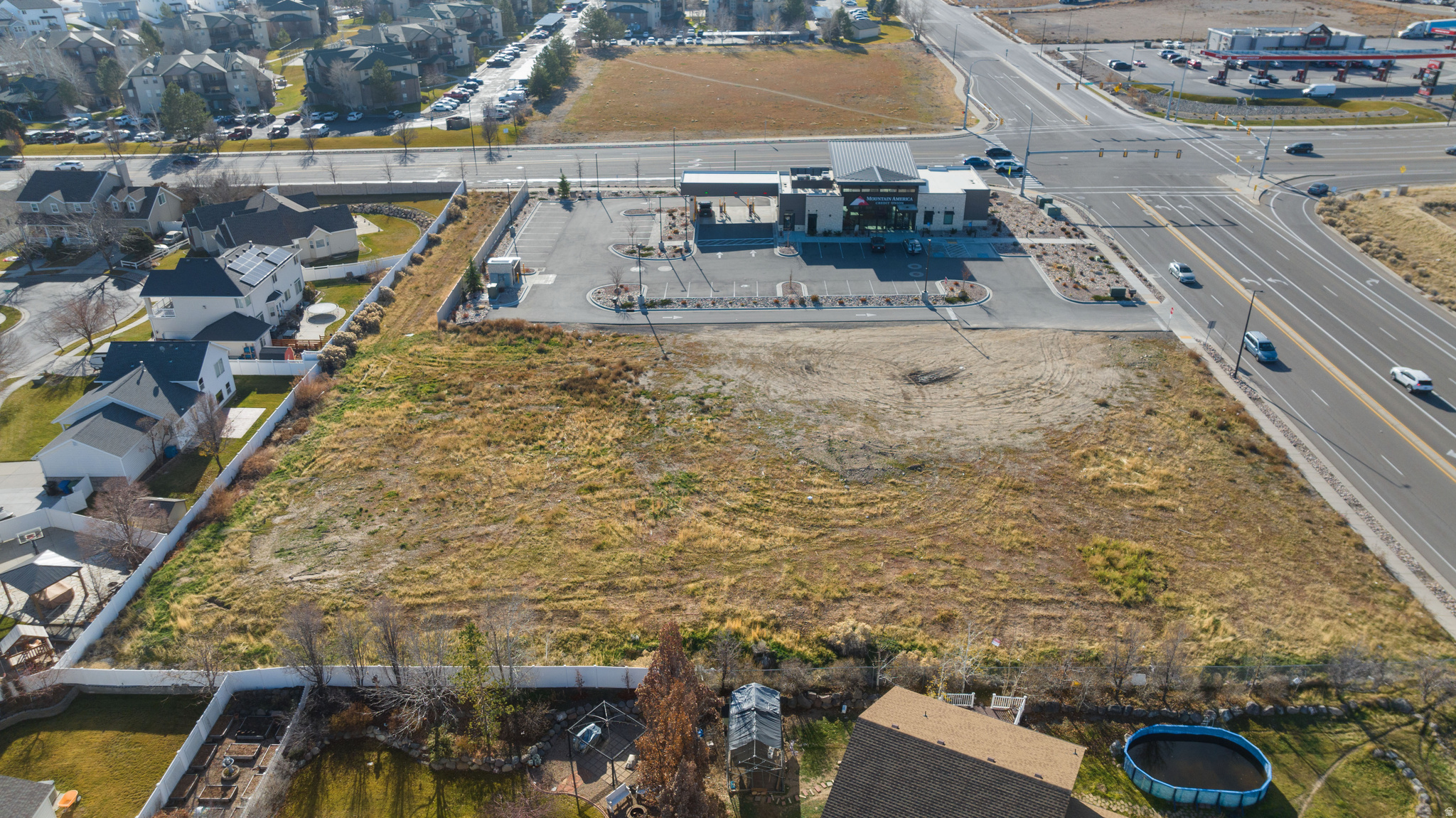 main property photo 15