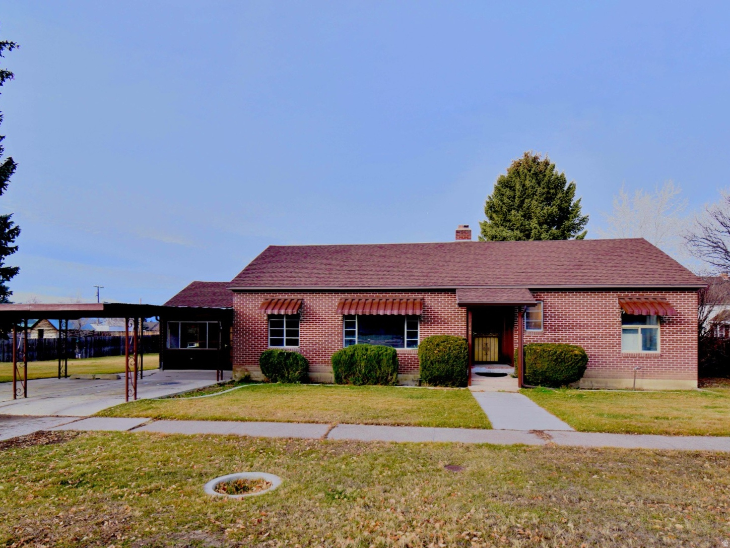 main property photo 13