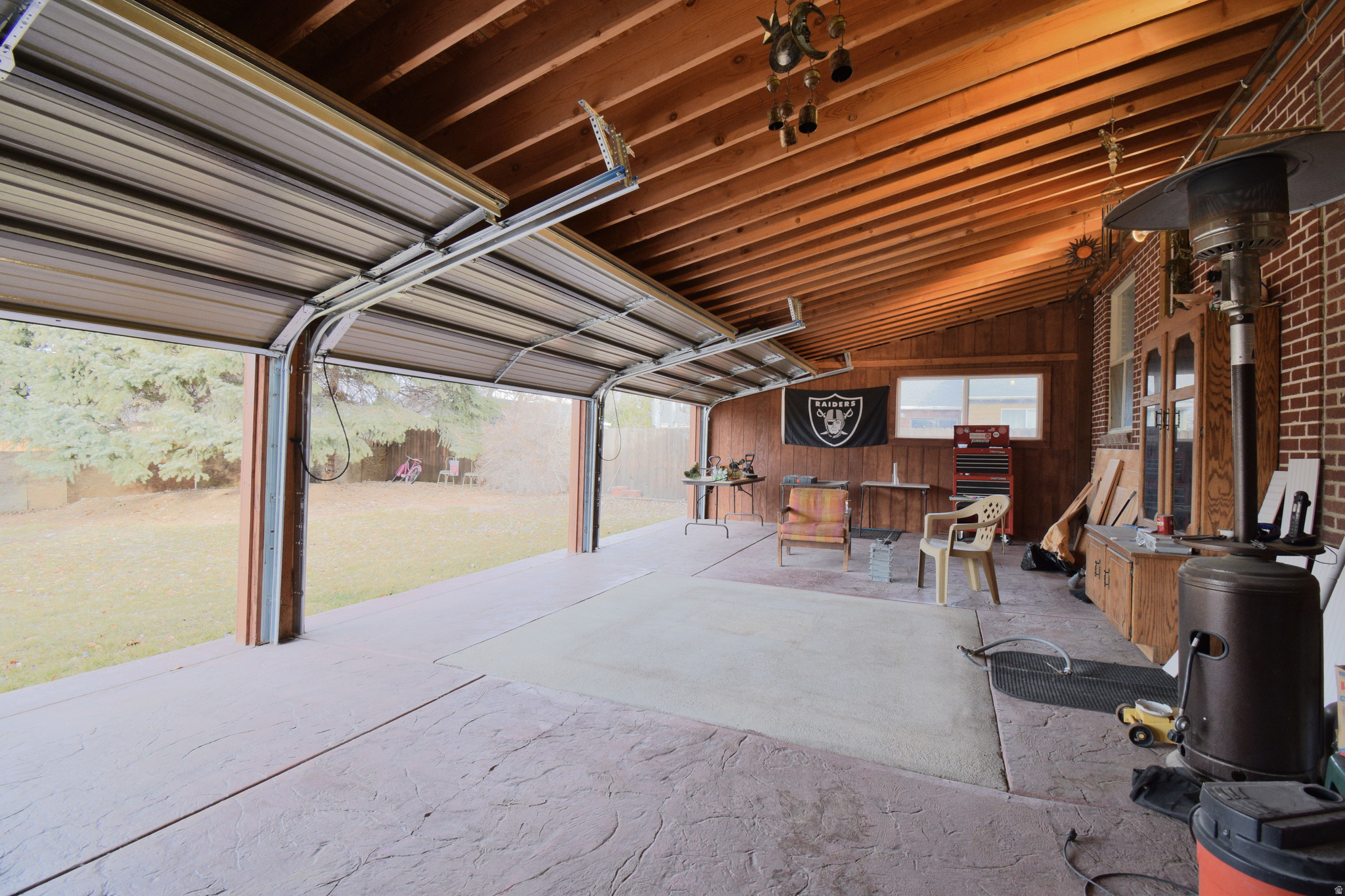 main property photo 14