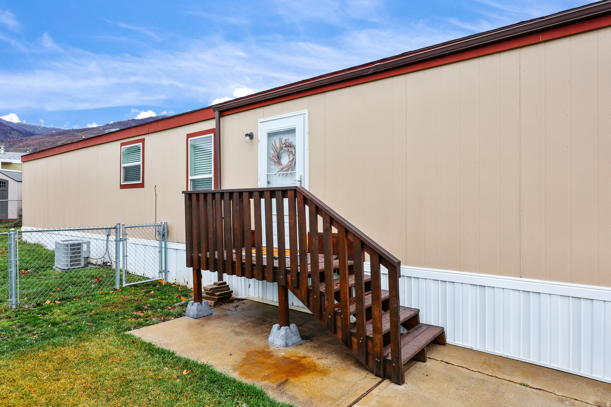 main property photo 14