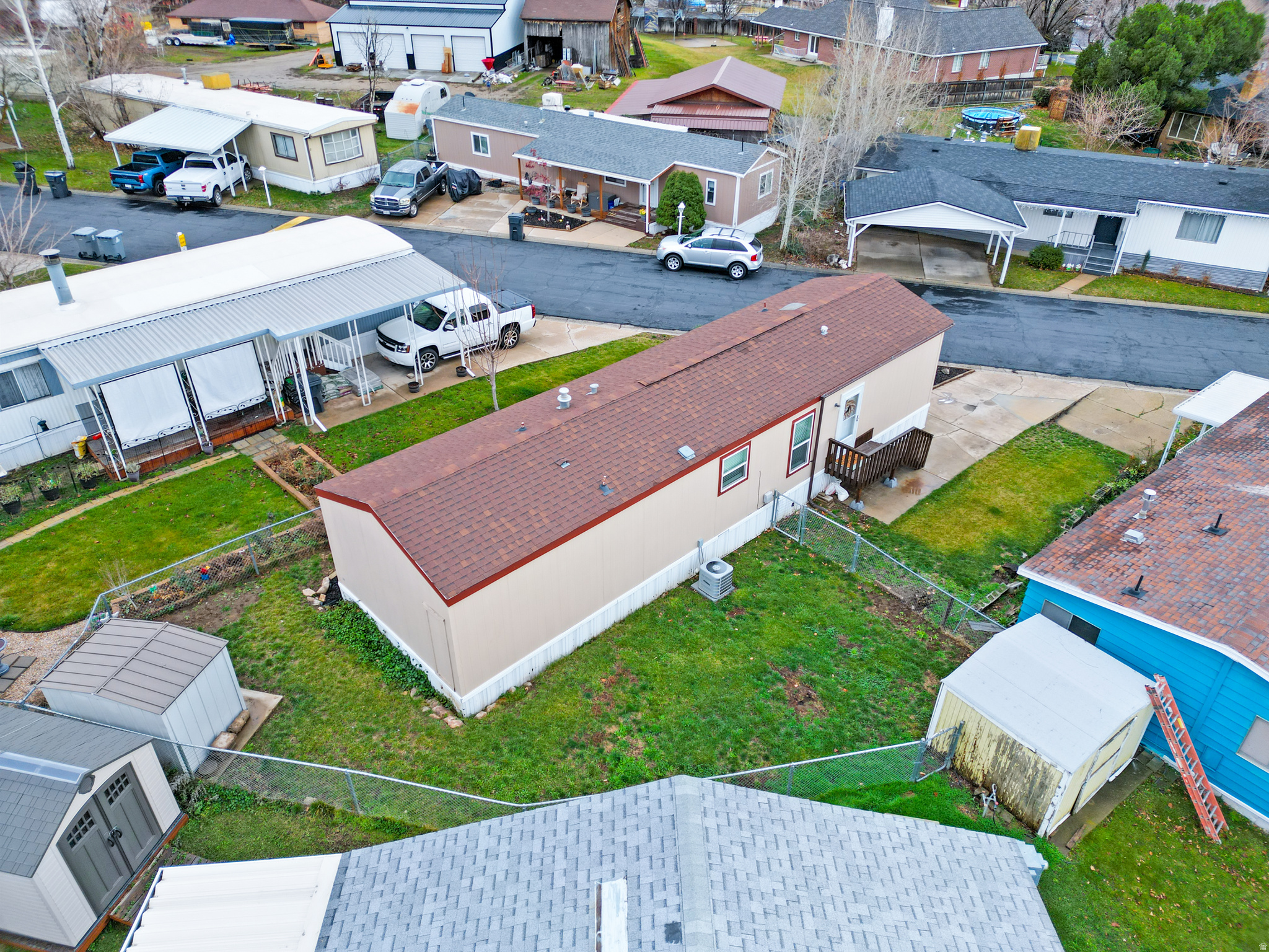 main property photo 20