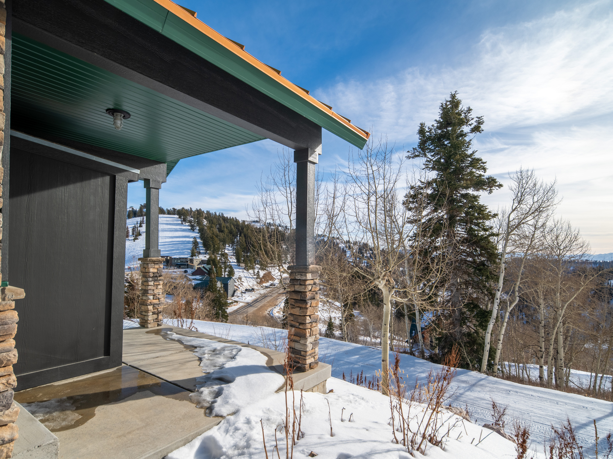 main property photo 49