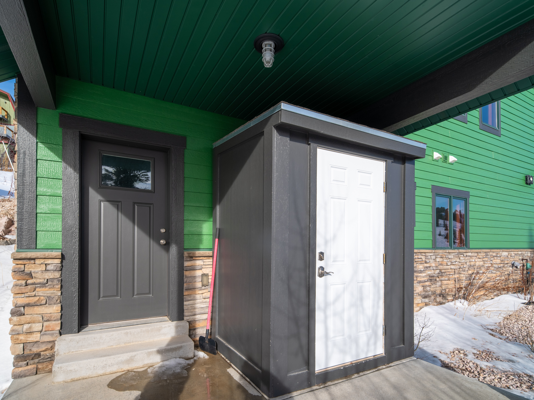 main property photo 51