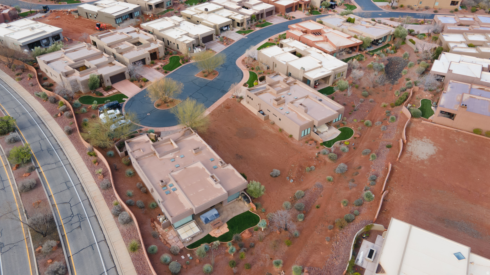 main property photo 8