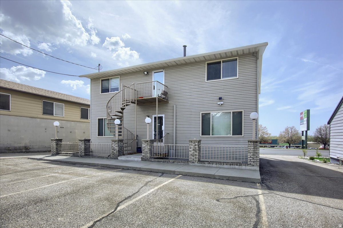 main property photo 20