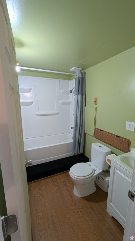 main property photo 12
