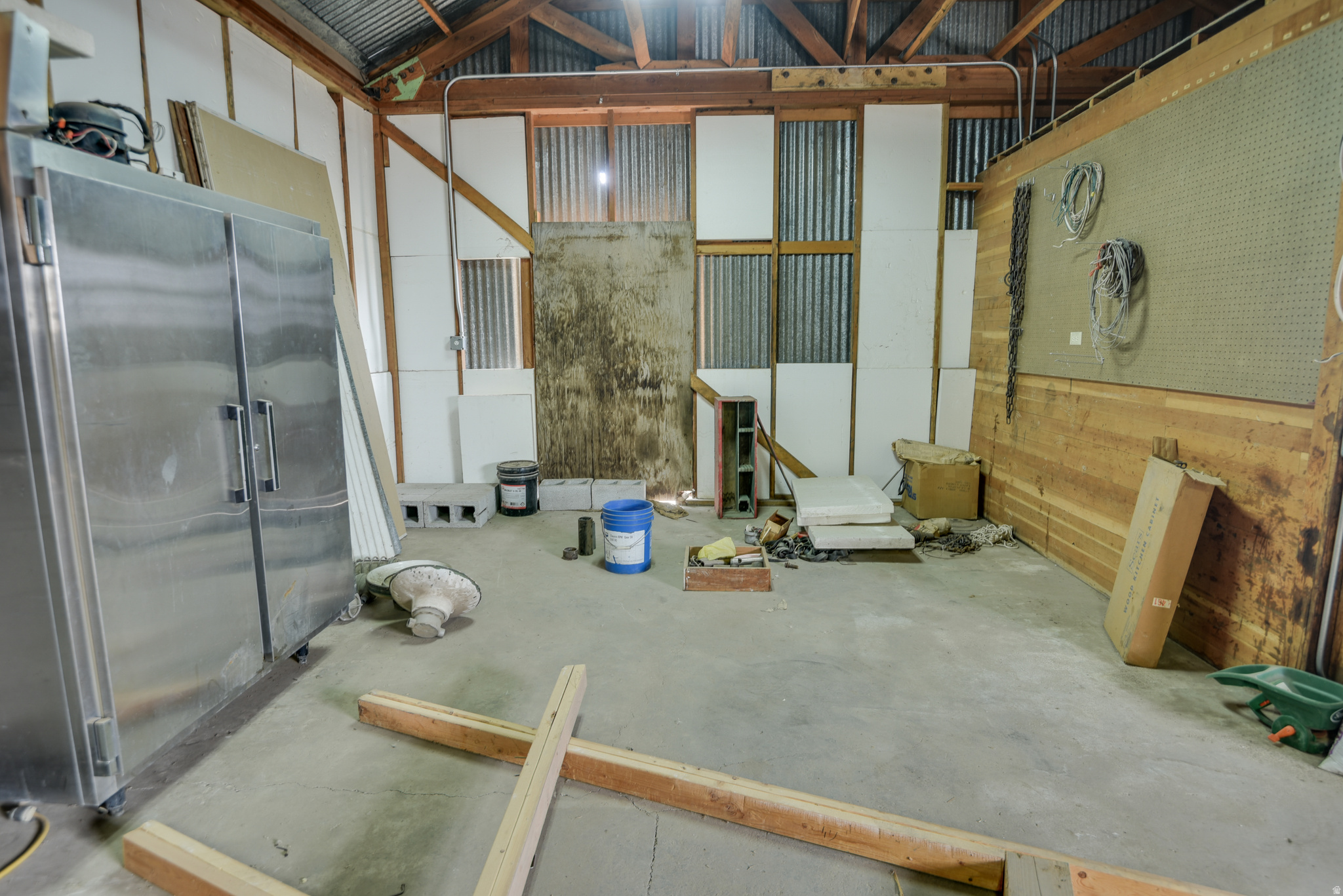 main property photo 10