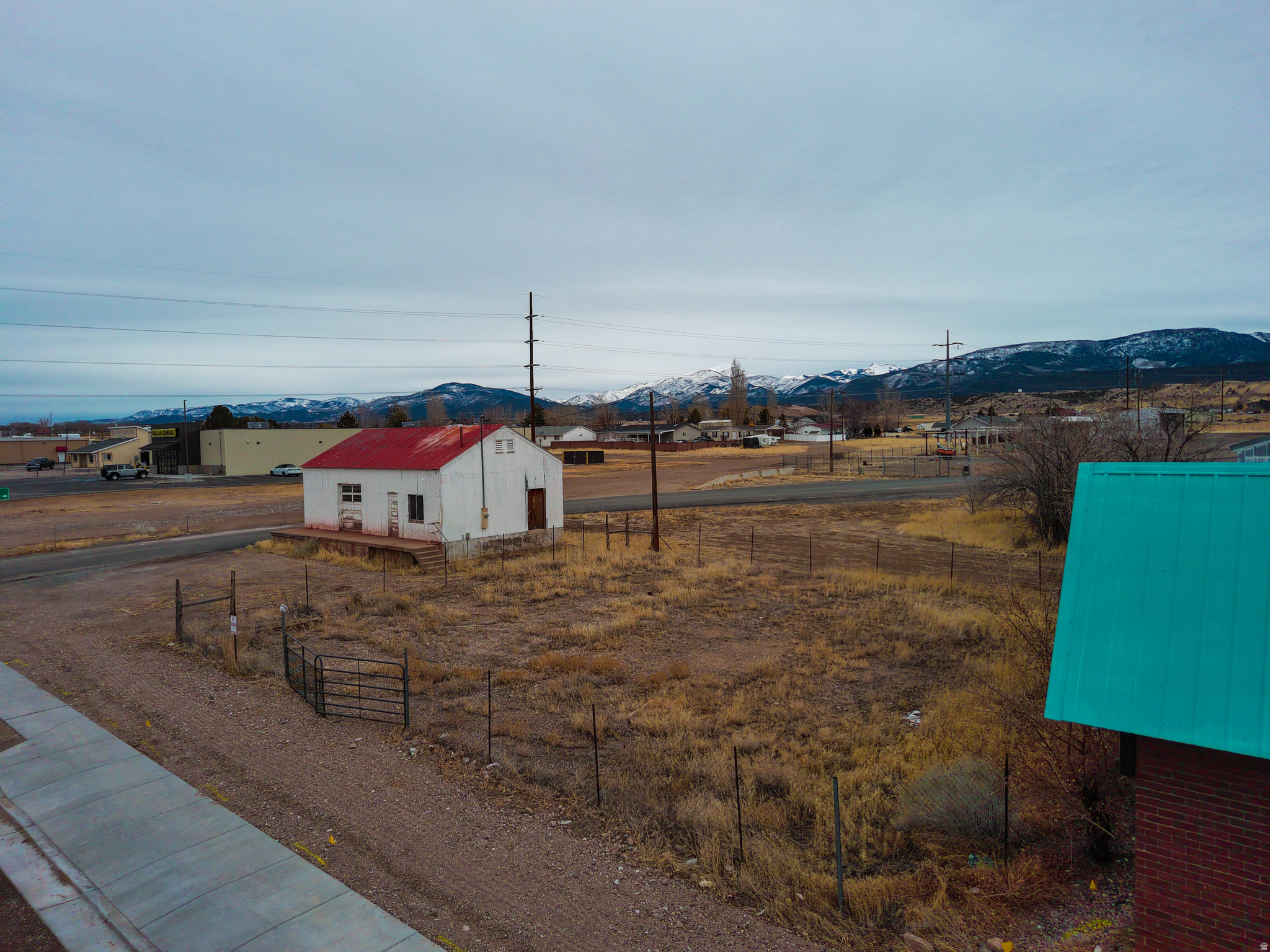 main property photo 13