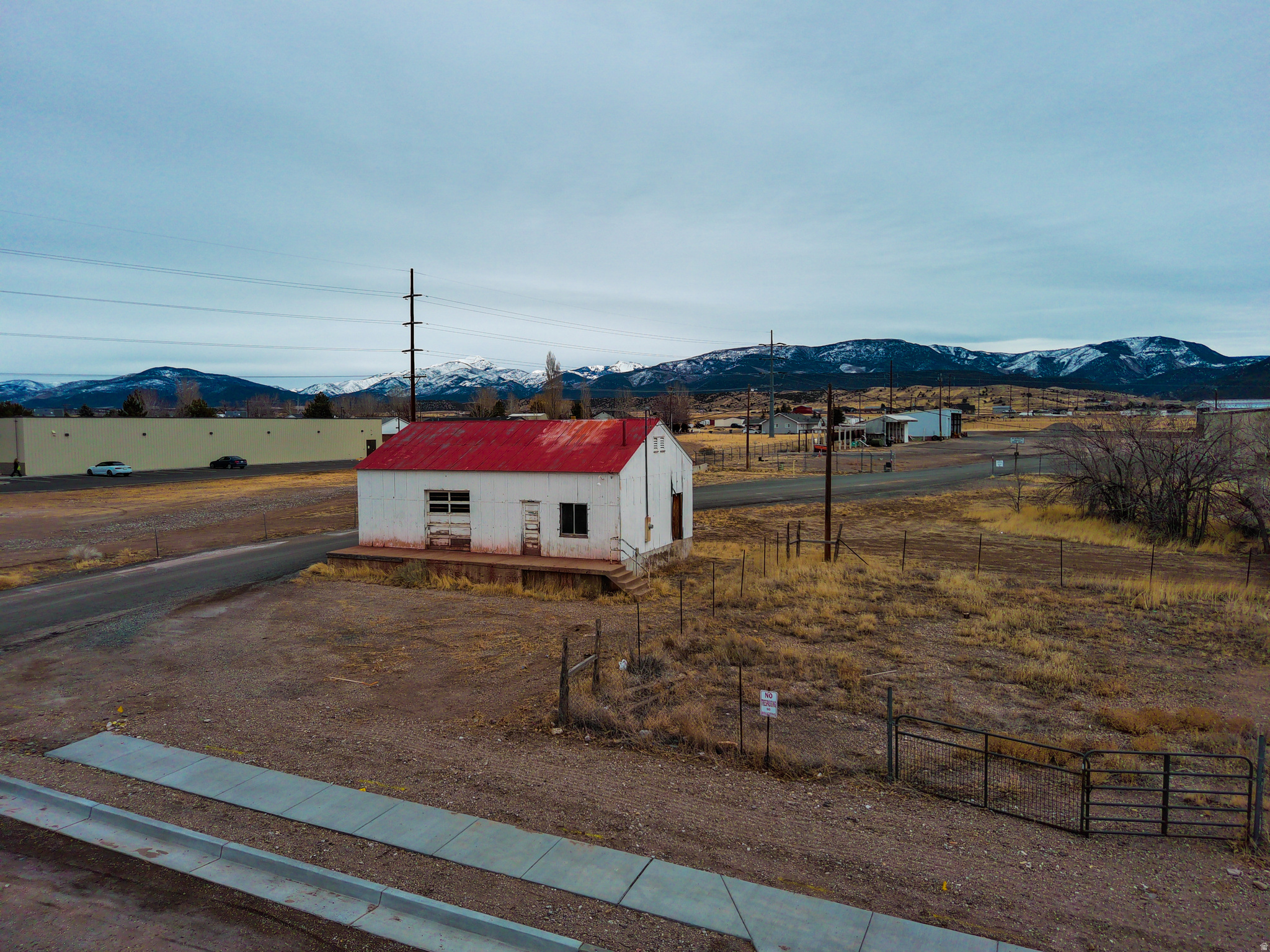 main property photo 14
