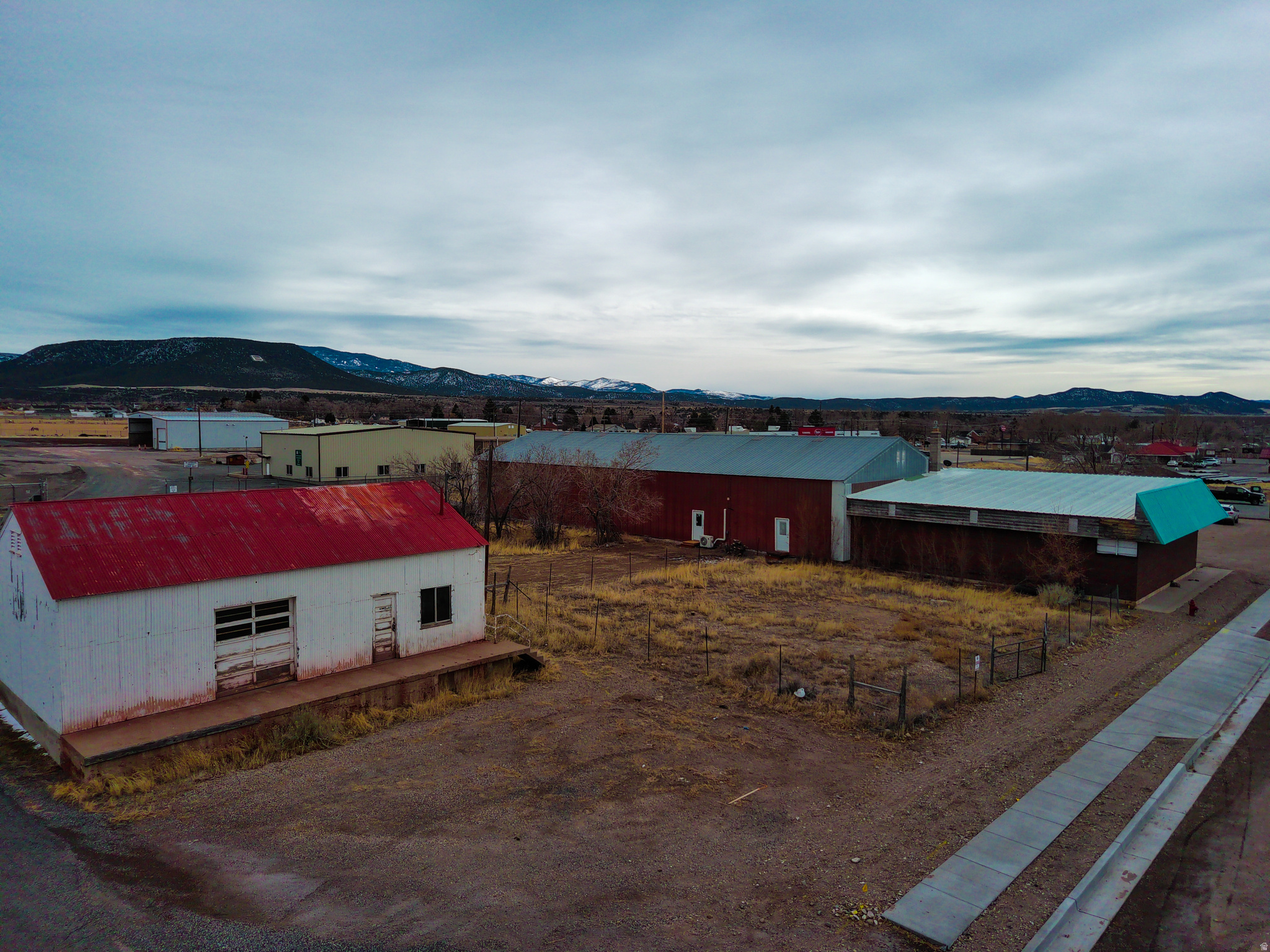 main property photo 15