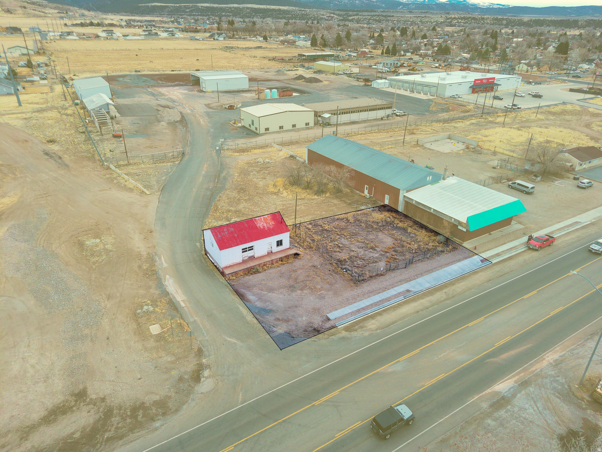 main property photo 26