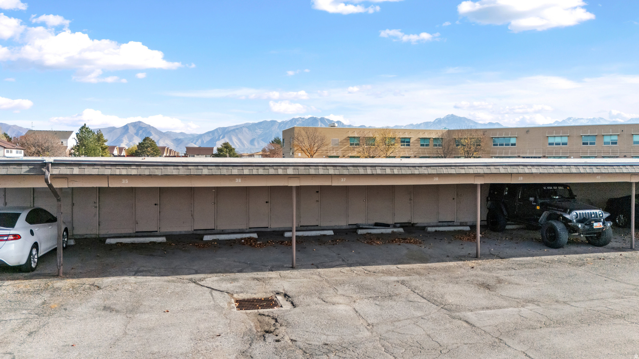 main property photo 17