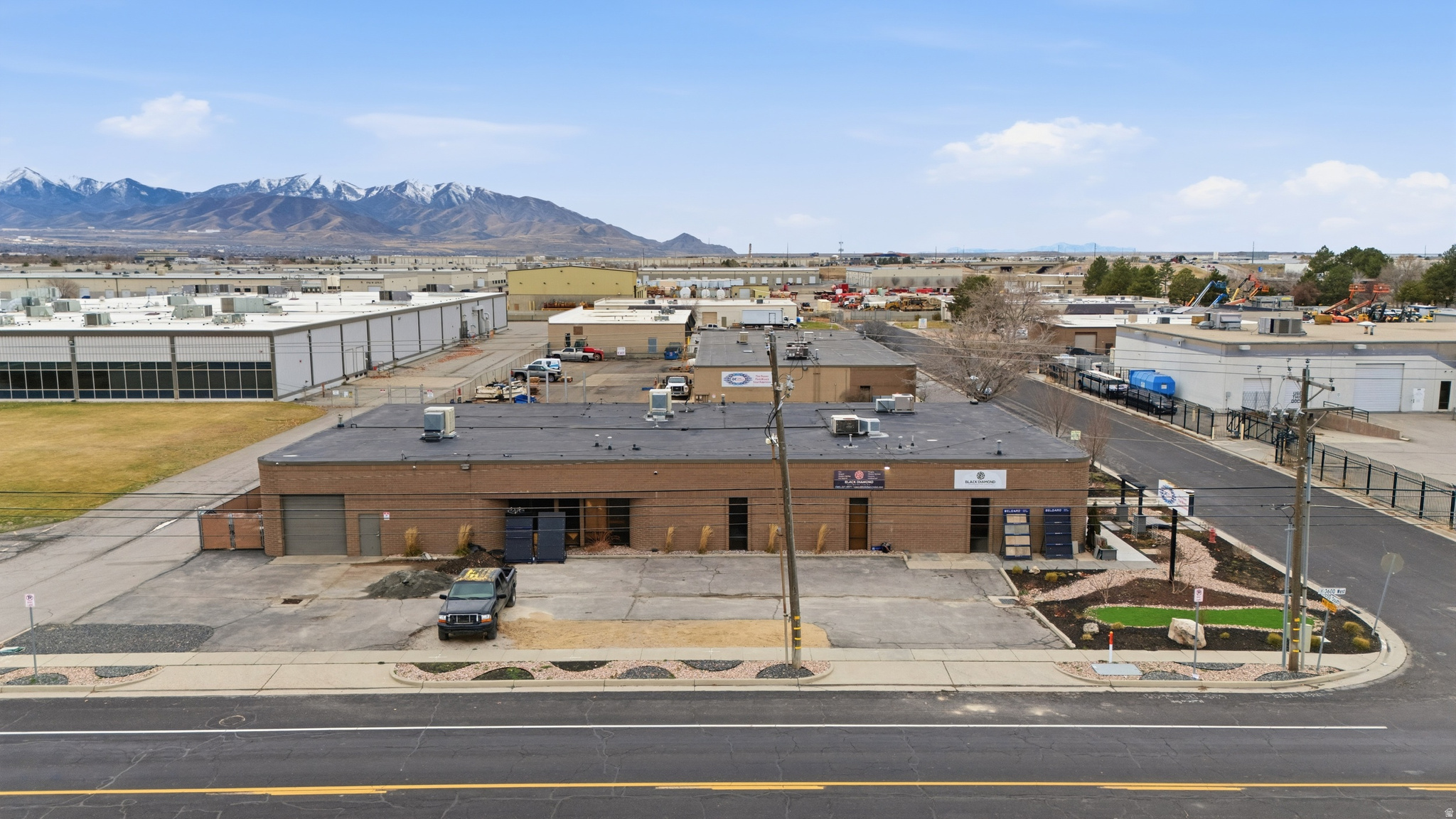 main property photo 13