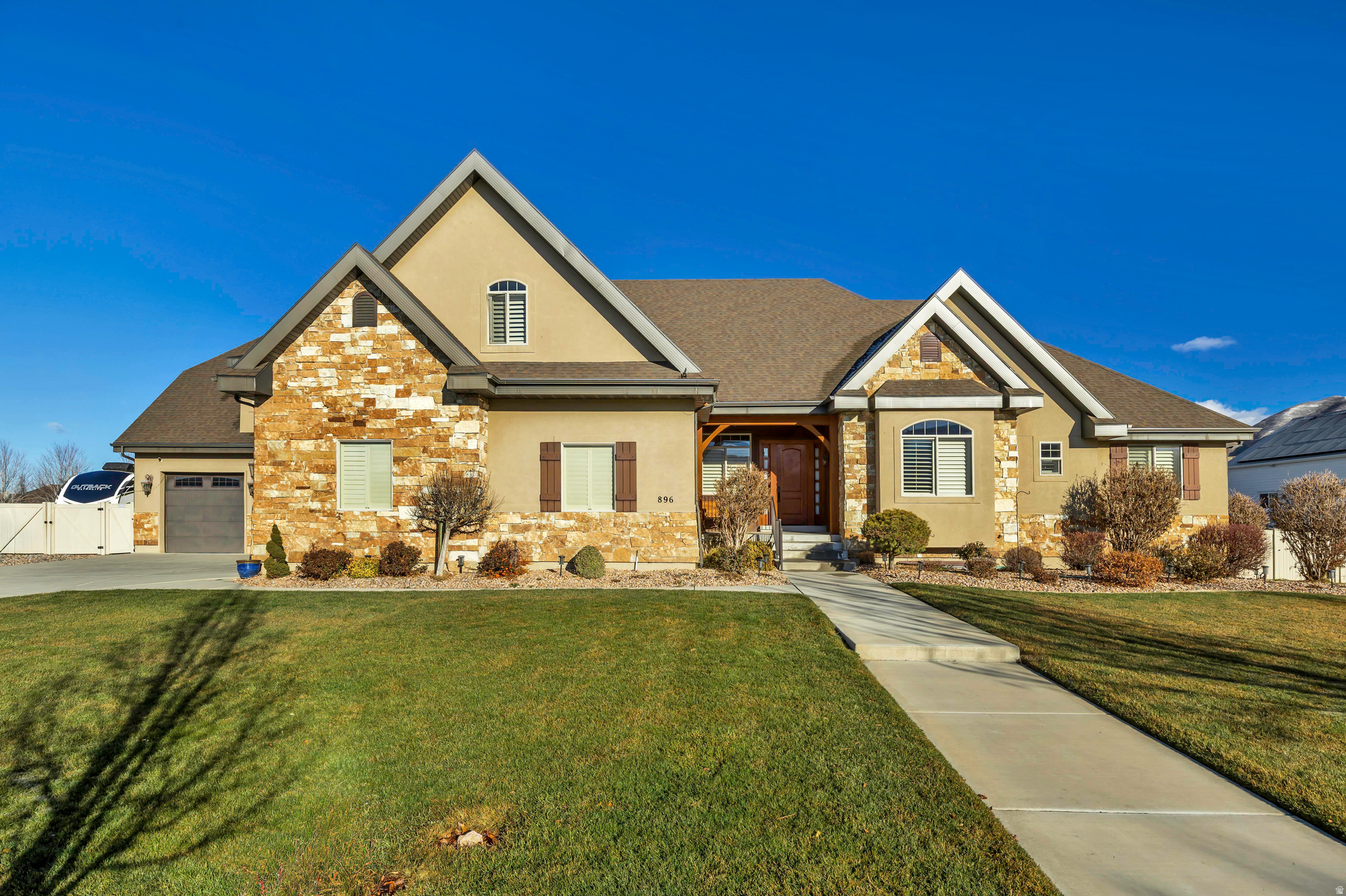 main property photo 75