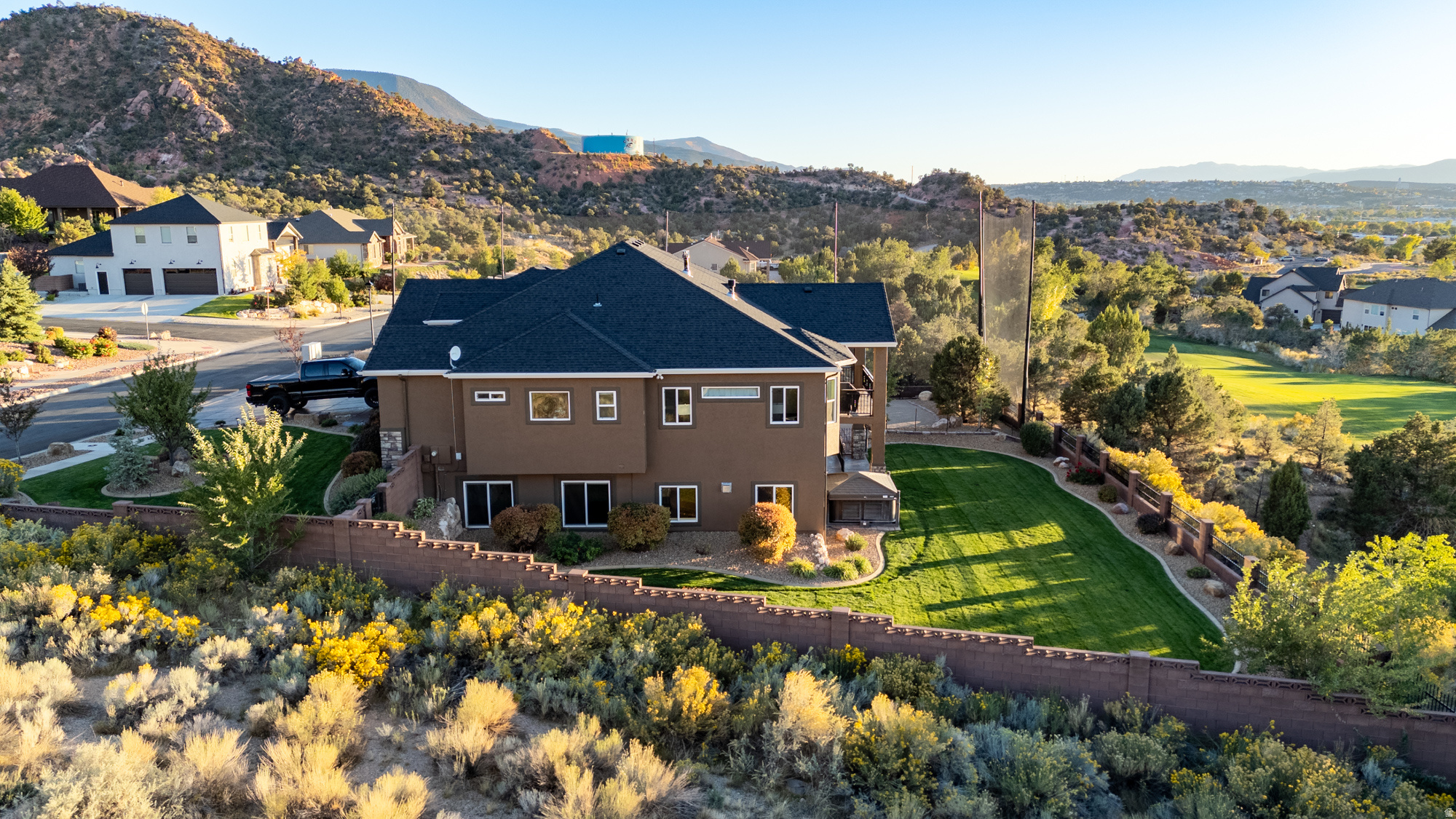 main property photo 88