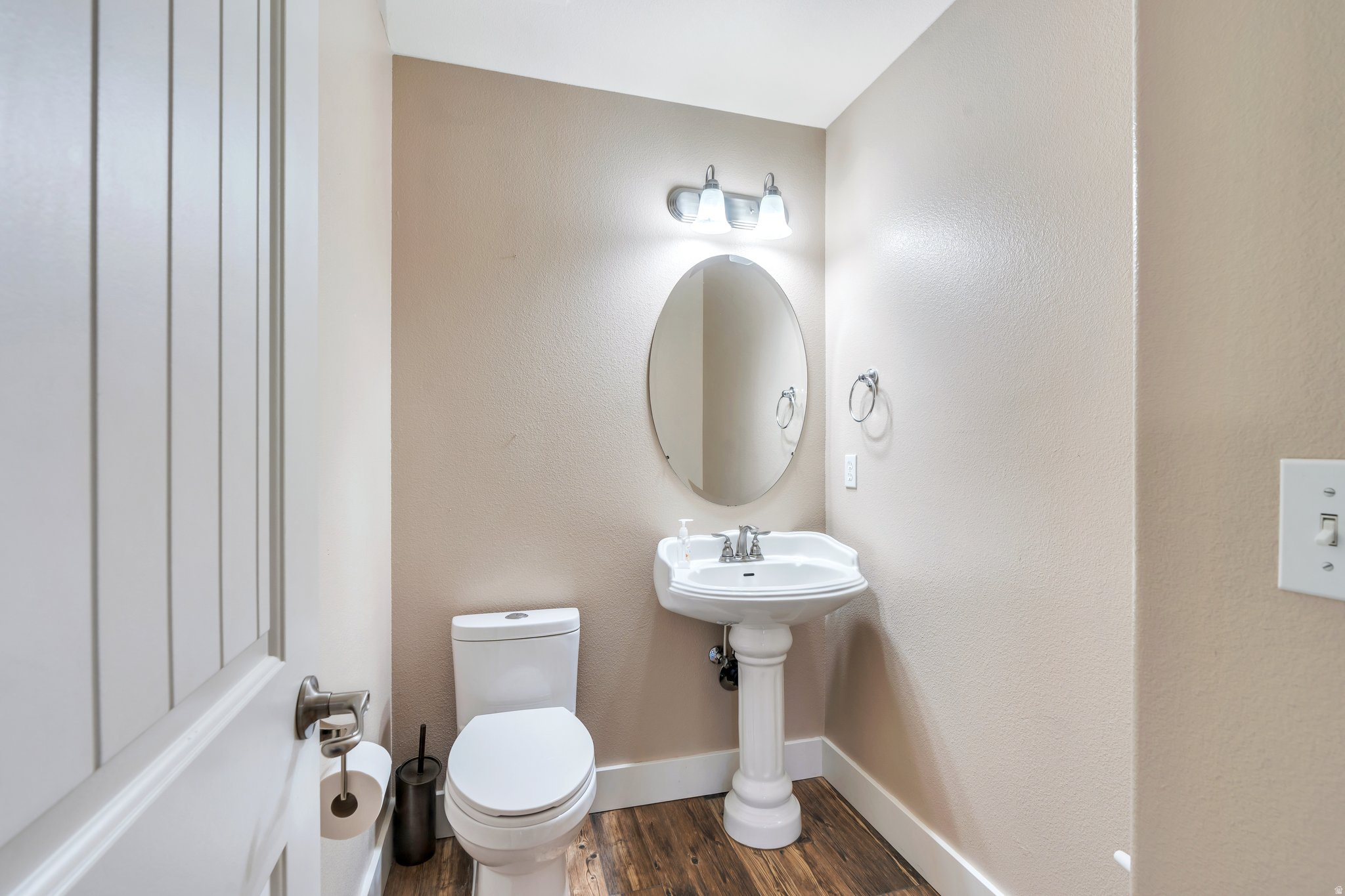 main property photo 12