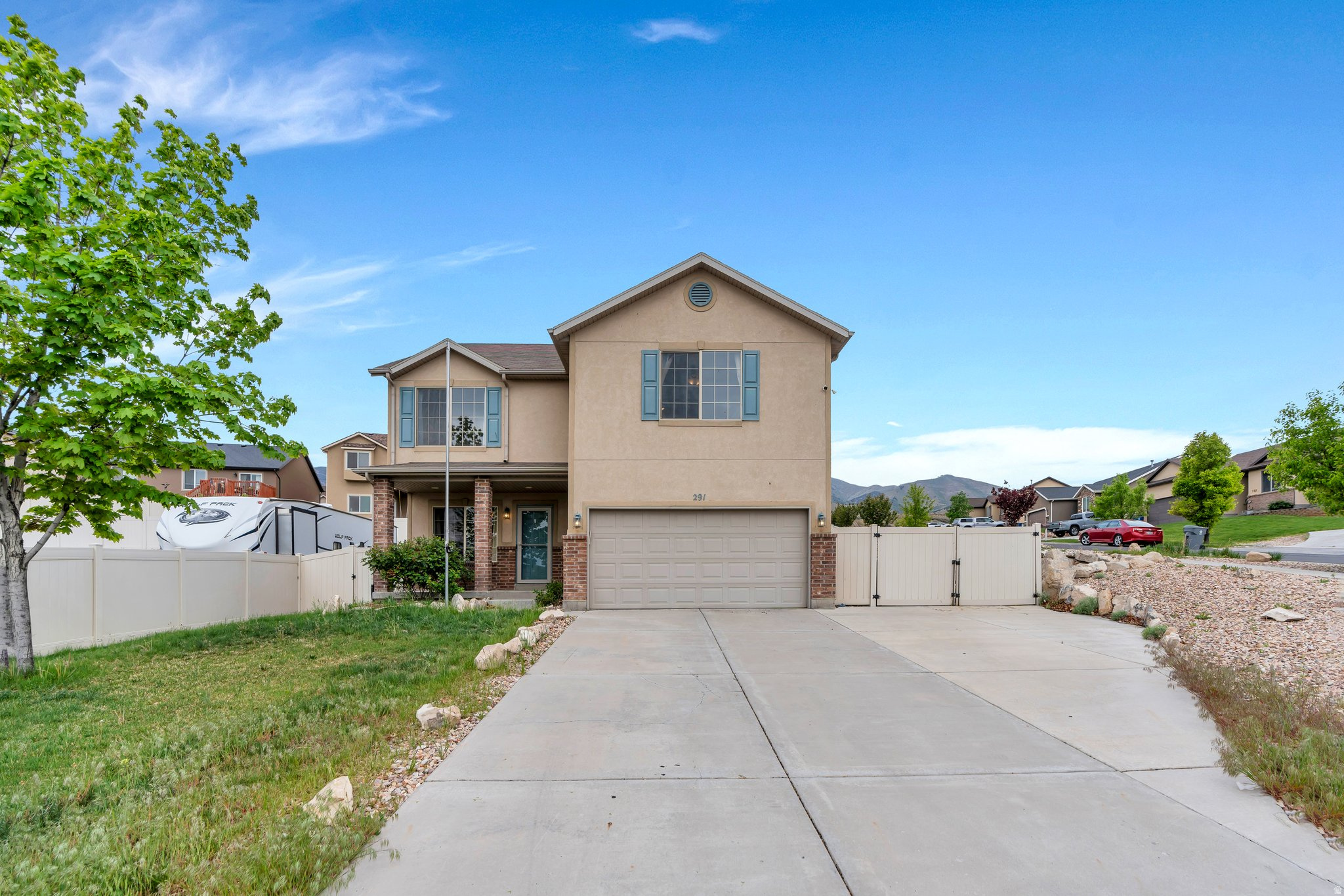 main property photo 2