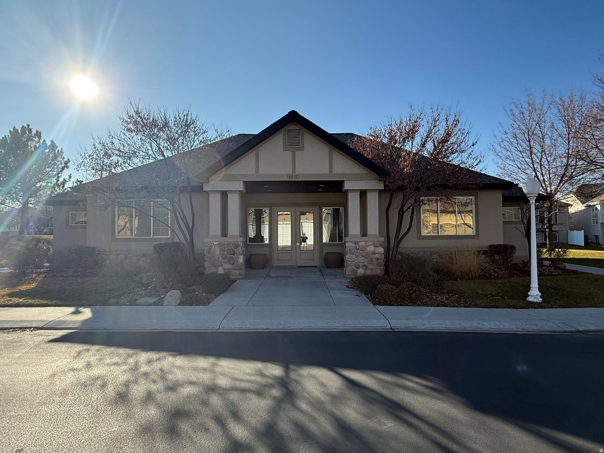main property photo 40