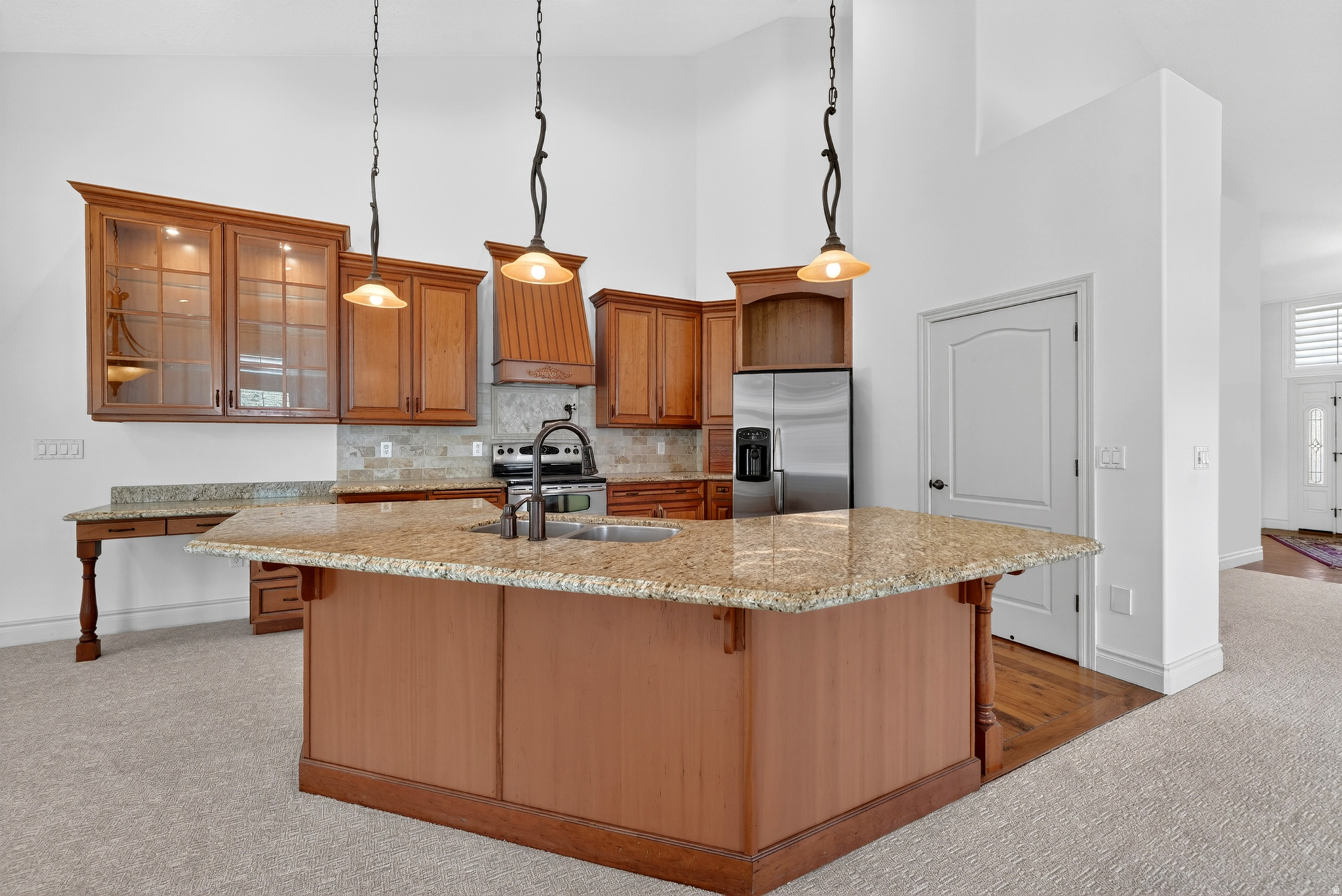 main property photo 7
