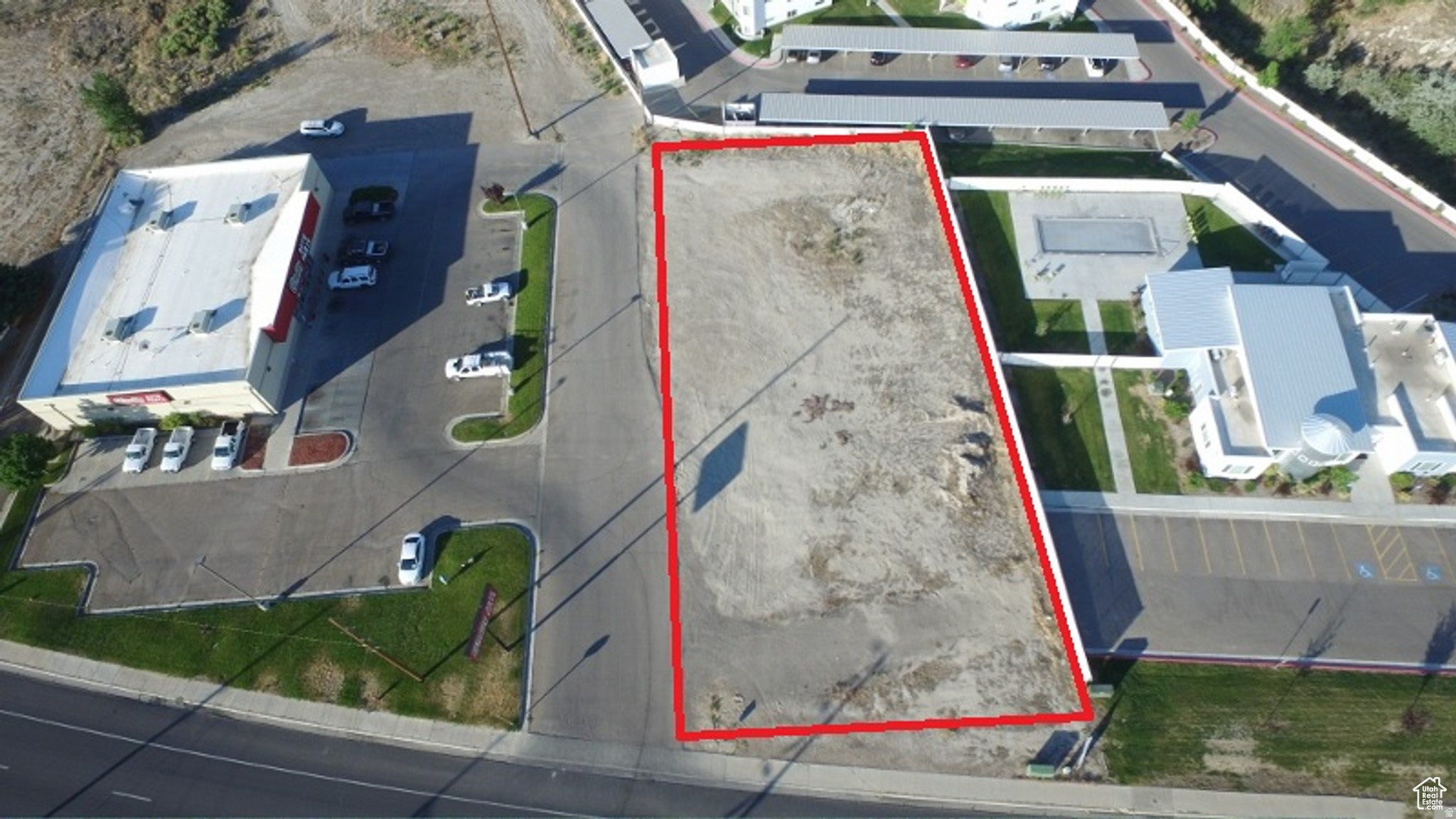 main property photo 4