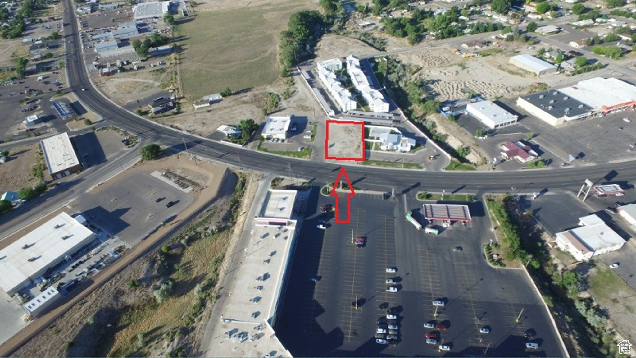 main property photo 5