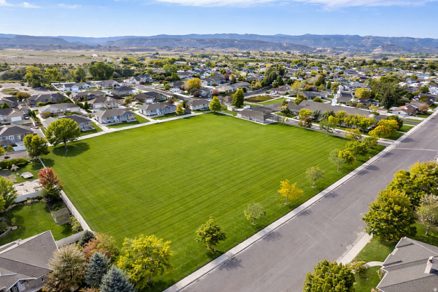 main property photo 50