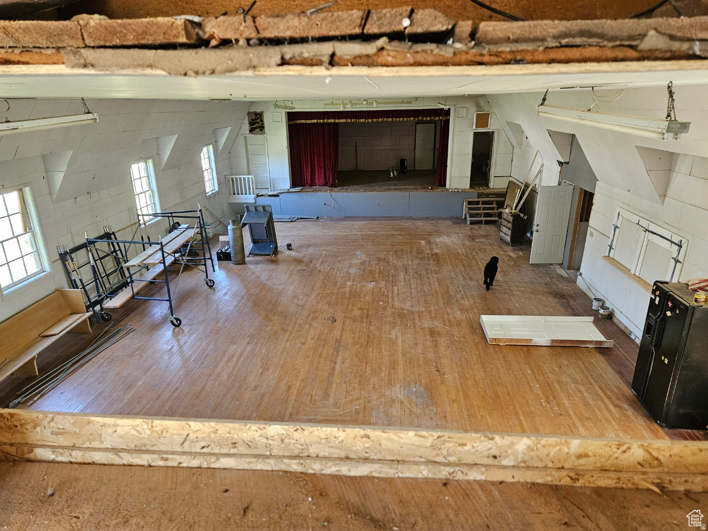 main property photo 19