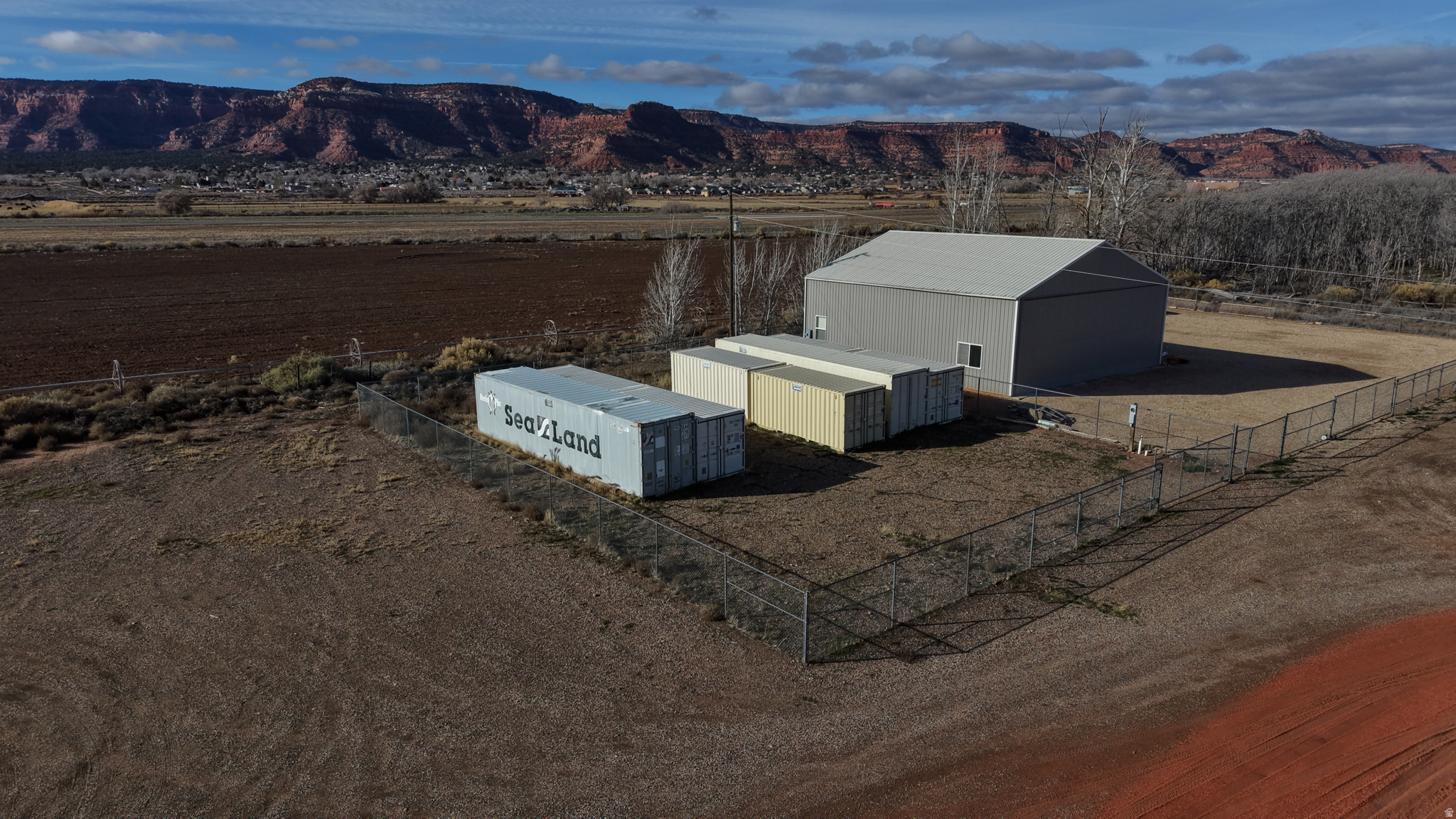 main property photo 4