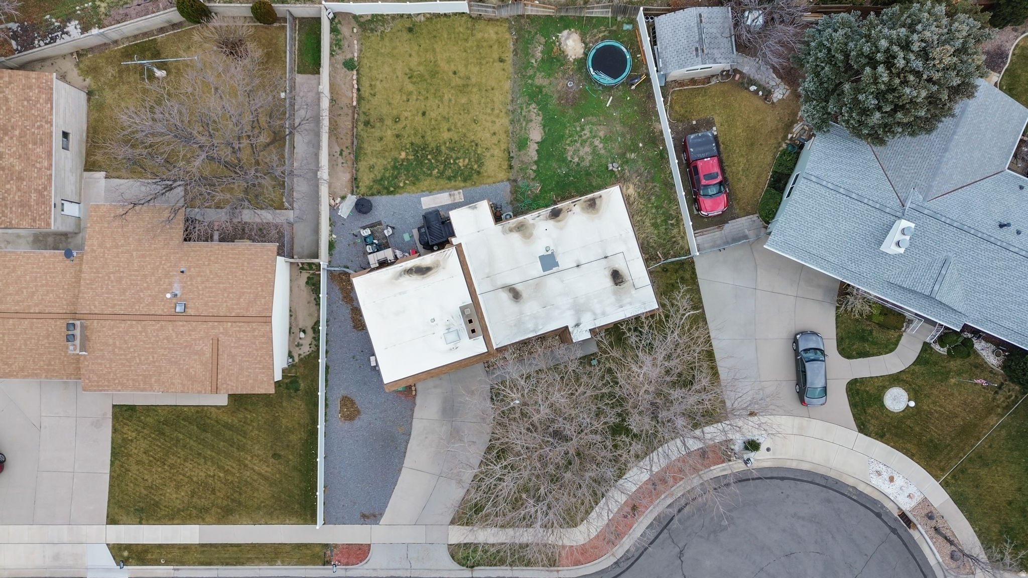 main property photo 45