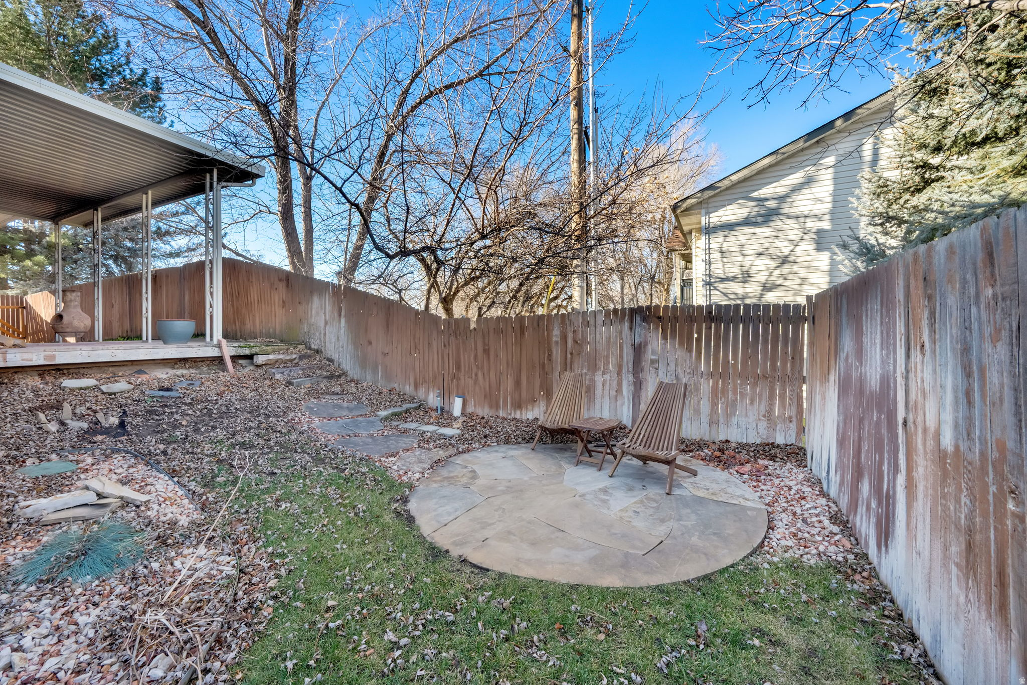 main property photo 5